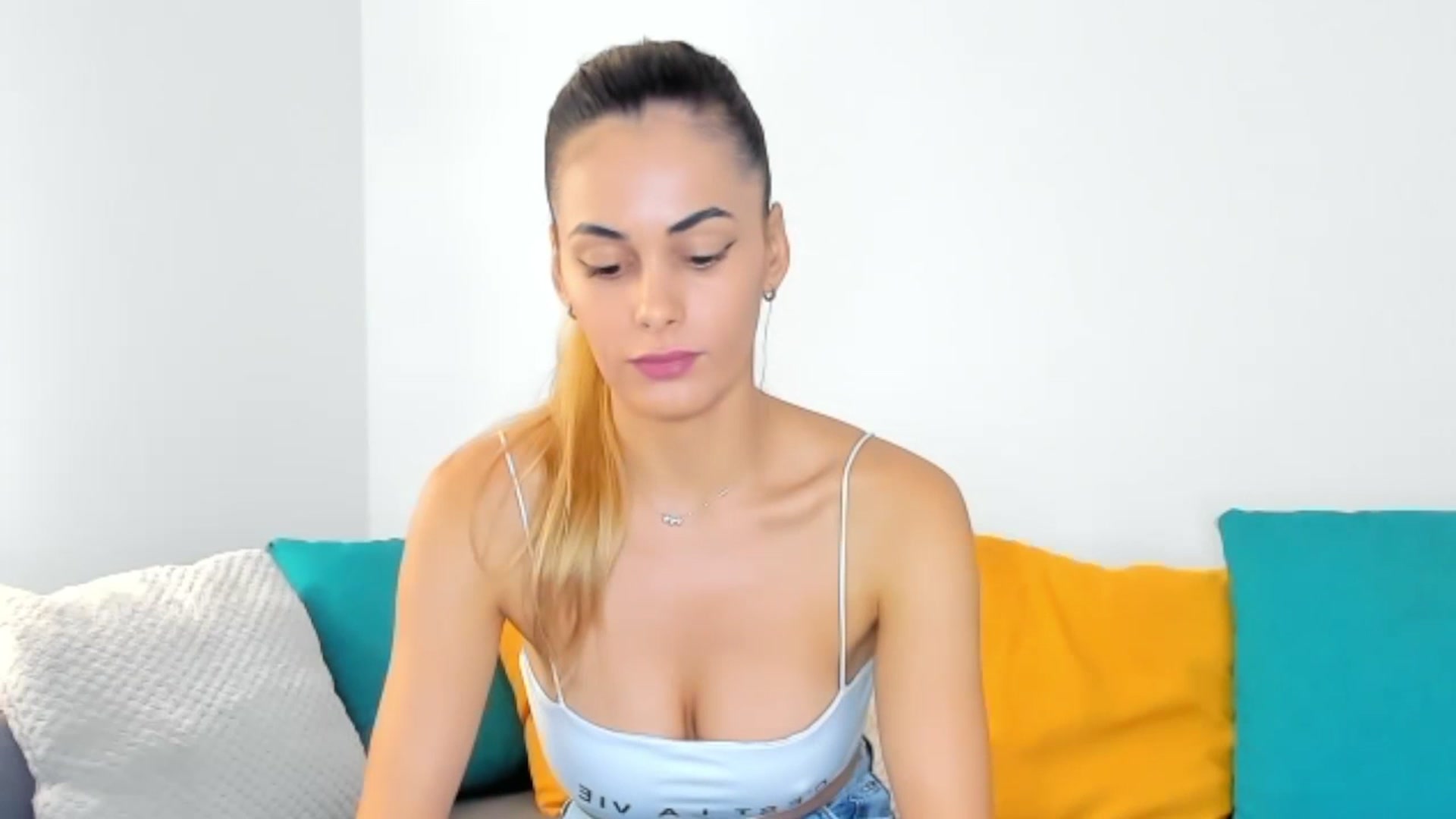 Gallery image thumbnail from Tweety_'s myfreecams stream on, 11/22/2025, 14:31 image 13 of 20