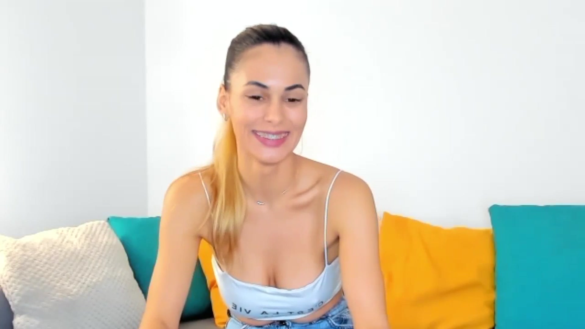Gallery image thumbnail from Tweety_'s myfreecams stream on, 11/22/2025, 14:31 image 11 of 20