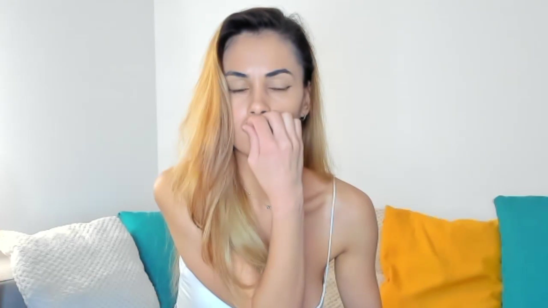 Gallery image thumbnail from Tweety_'s myfreecams stream on, 11/22/2025, 16:43 image 18 of 20