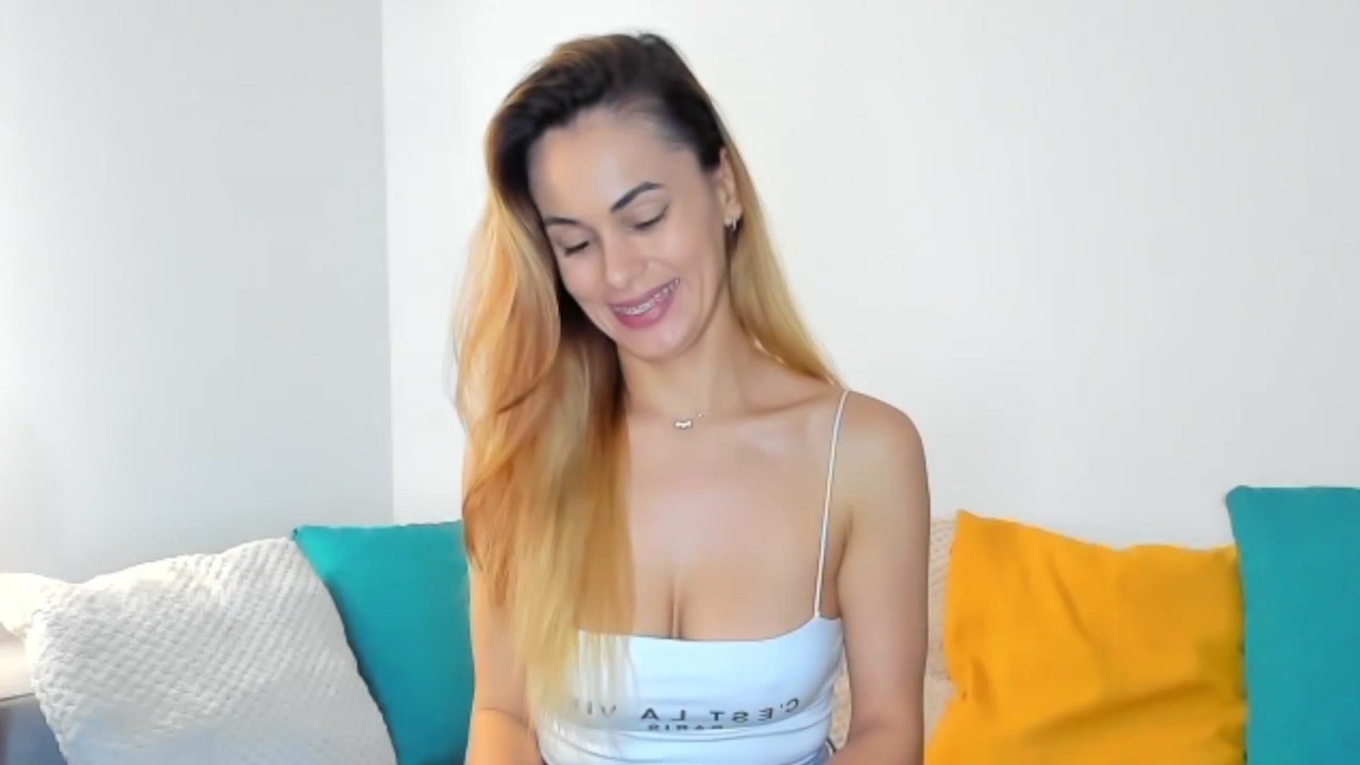 Gallery image thumbnail from Tweety_'s myfreecams stream on, 11/22/2025, 16:43 image 5 of 20