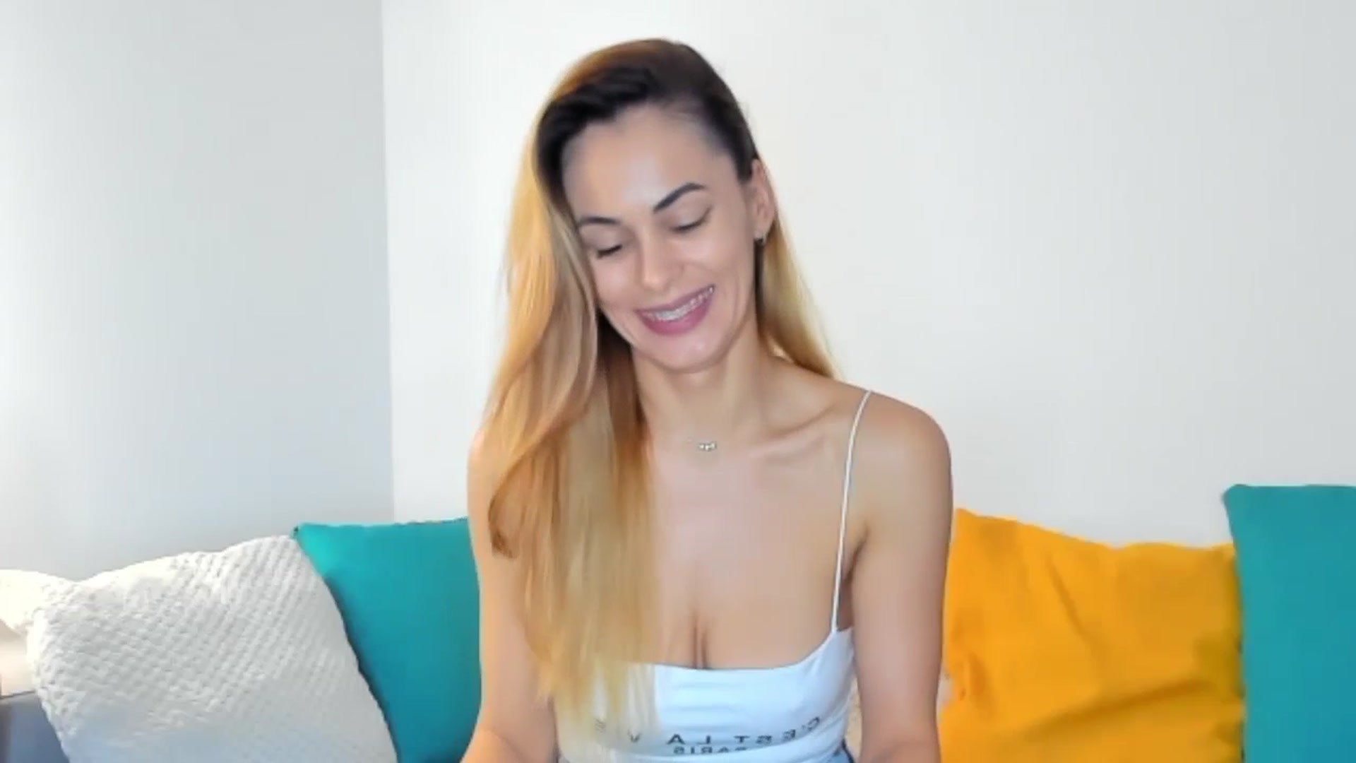 Gallery image thumbnail from Tweety_'s myfreecams stream on, 11/22/2025, 16:43 image 7 of 20