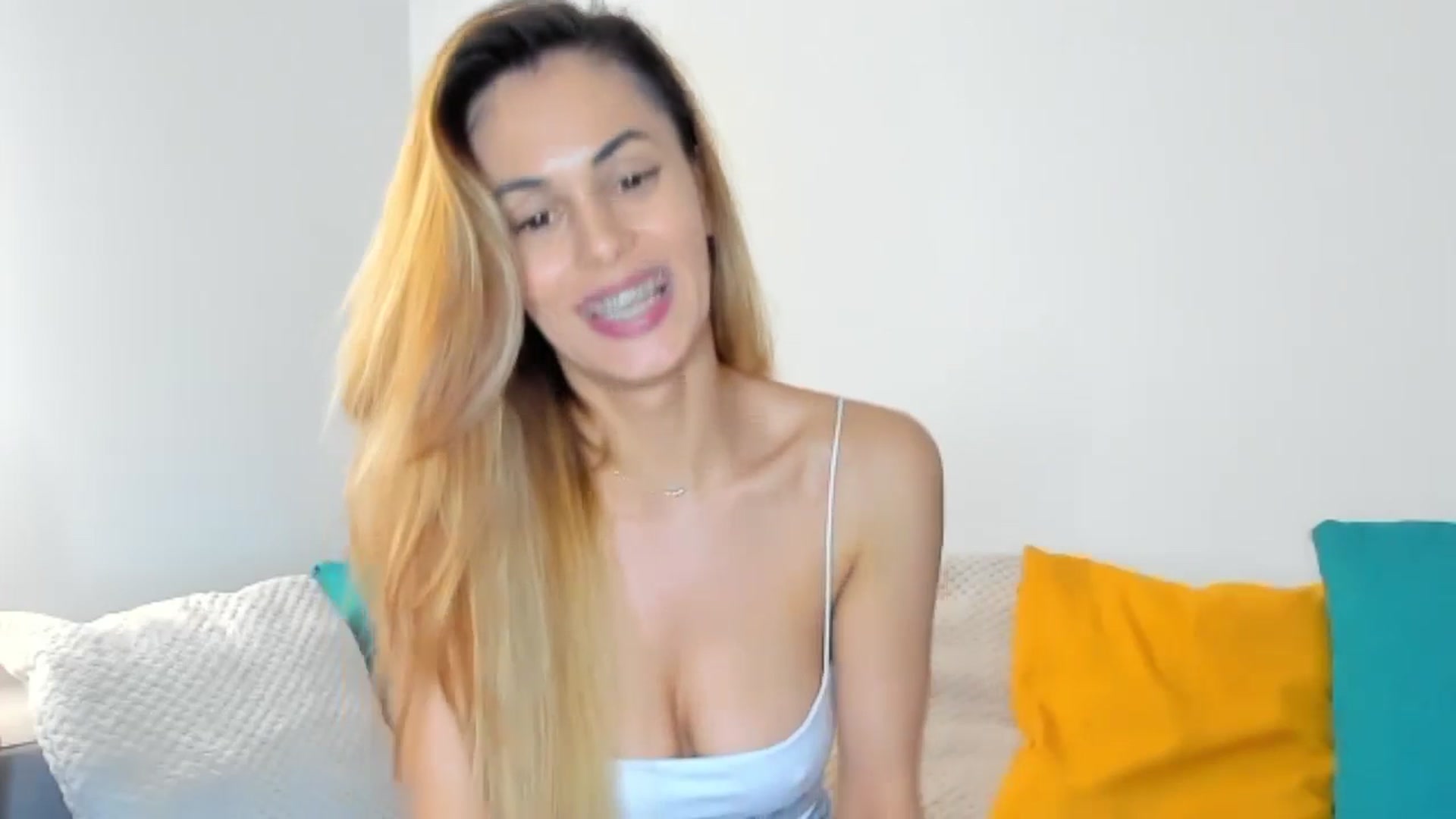 Gallery image thumbnail from Tweety_'s myfreecams stream on, 11/22/2025, 16:43 image 17 of 20