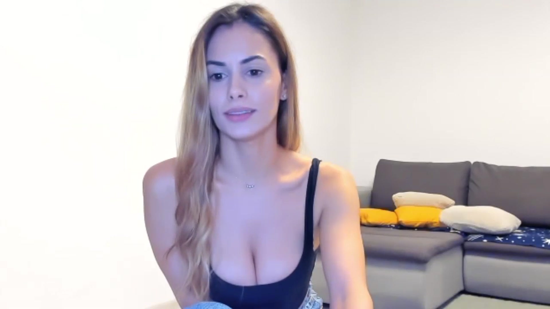 Gallery image thumbnail from Tweety_'s myfreecams stream on, 01/09/2026, 19:31 image 3 of 20