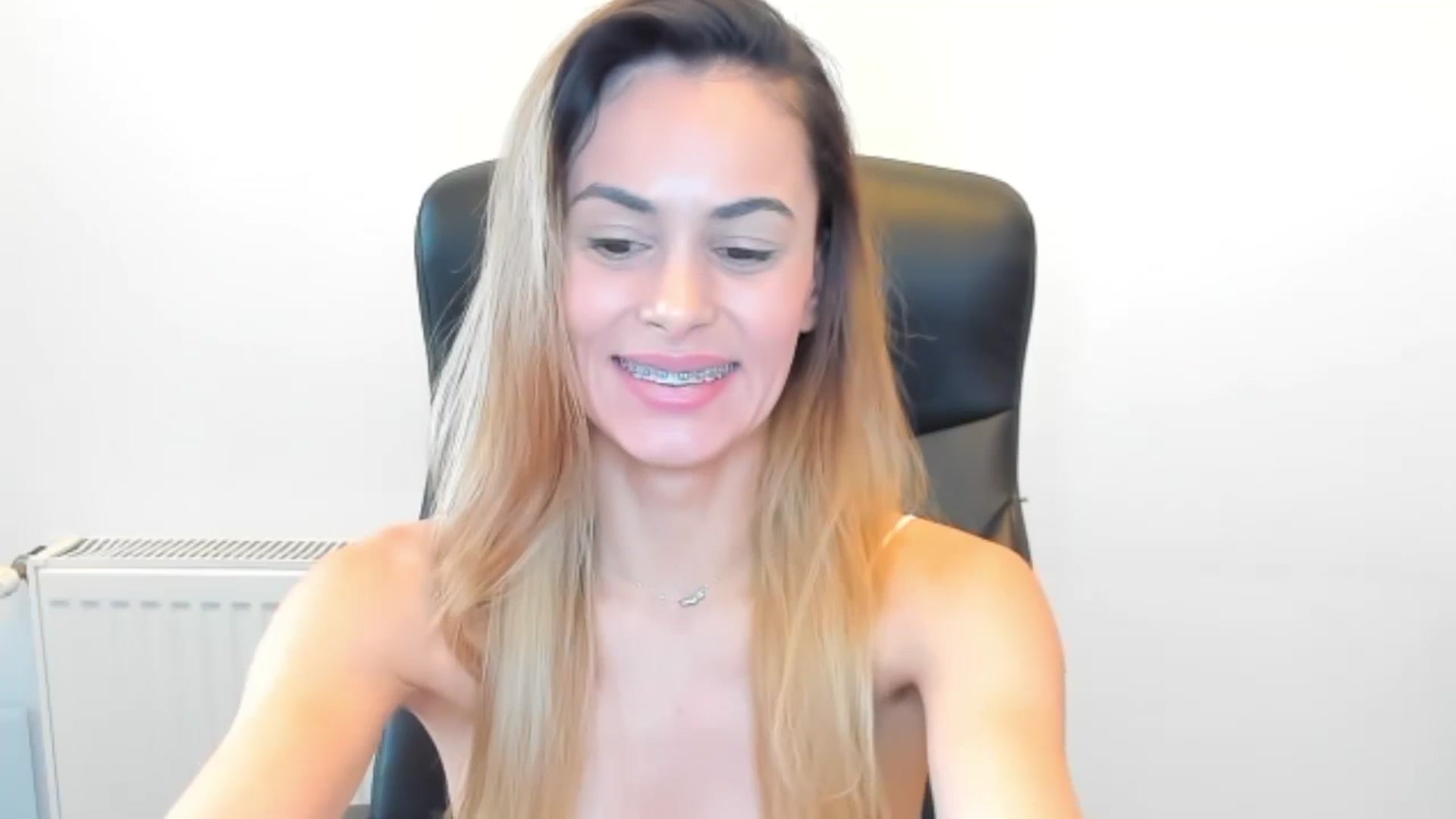 Gallery image thumbnail from Tweety_'s myfreecams stream on, 02/11/2026, 13:21 image 16 of 20