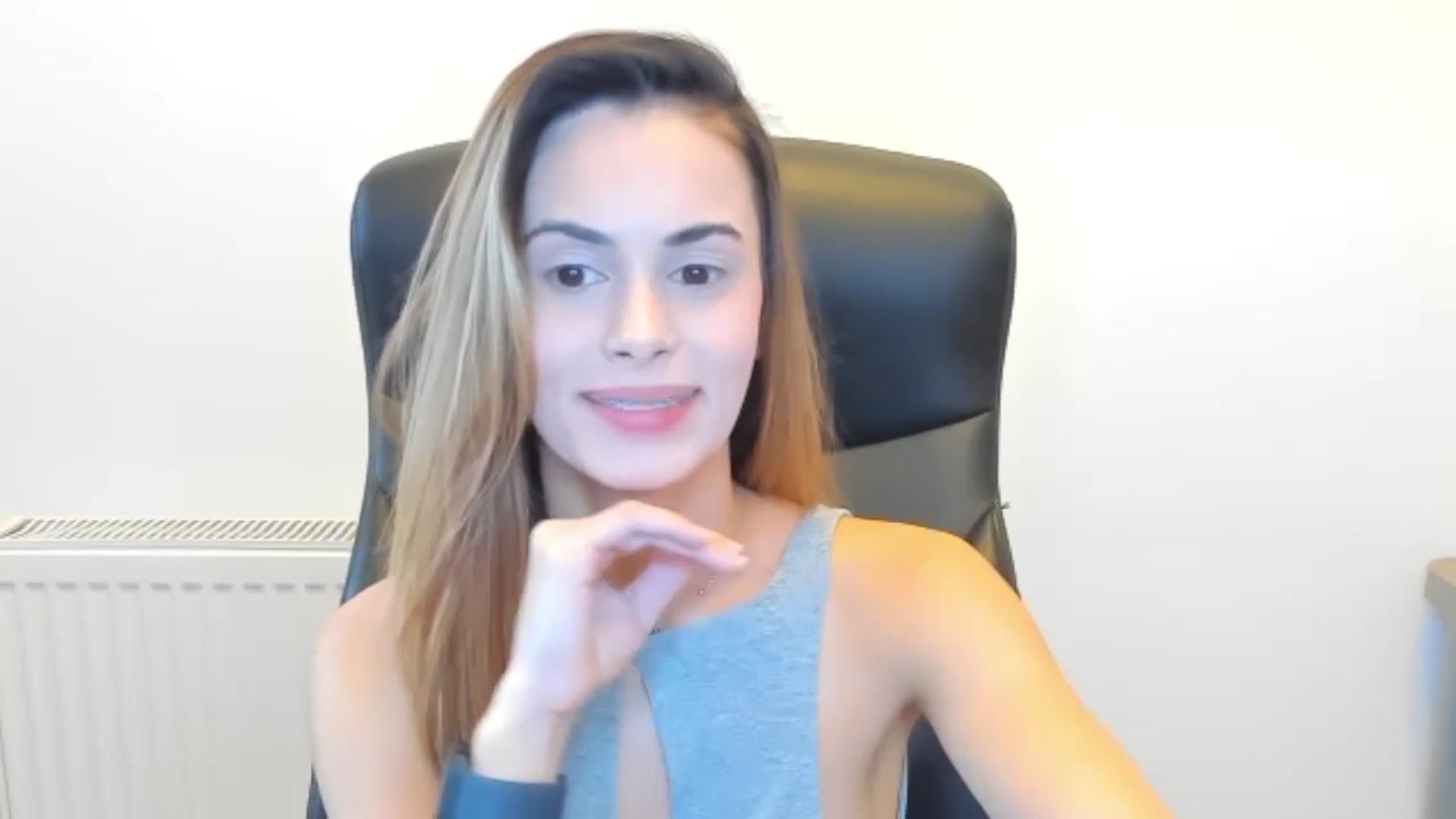 Gallery image thumbnail from Tweety_'s myfreecams stream on, 02/15/2026, 13:25 image 10 of 20