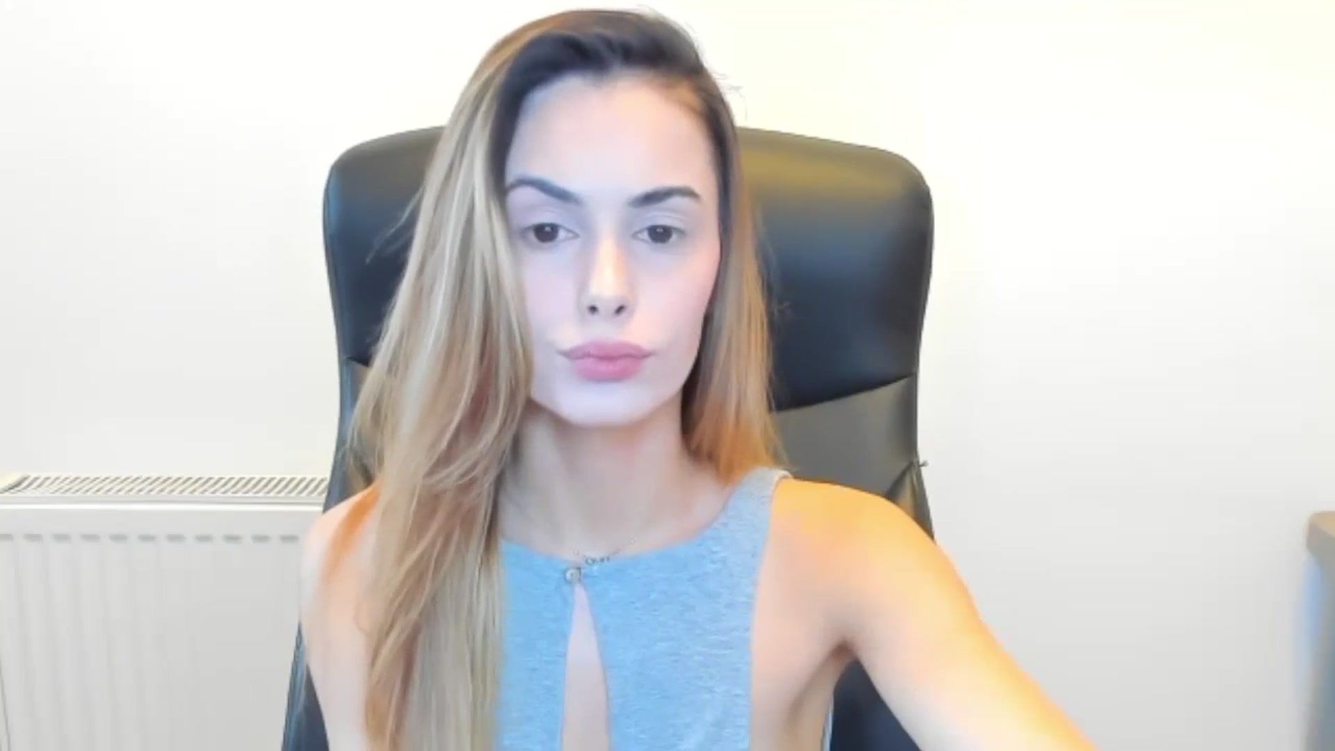 Gallery image thumbnail from Tweety_'s myfreecams stream on, 02/15/2026, 13:25 image 12 of 20