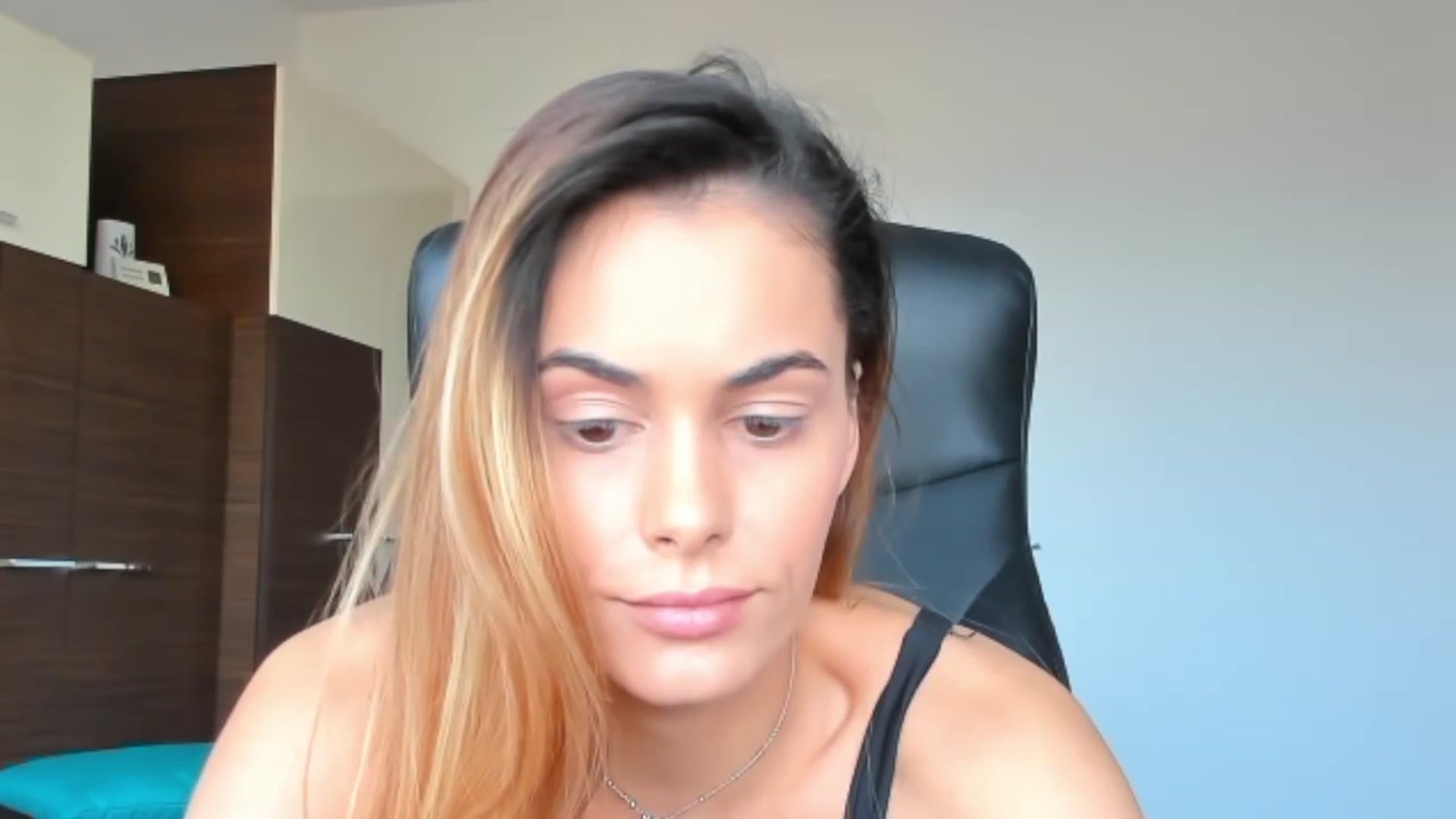 Gallery image thumbnail from Tweety_'s myfreecams stream on, 02/24/2026, 13:18 image 17 of 20