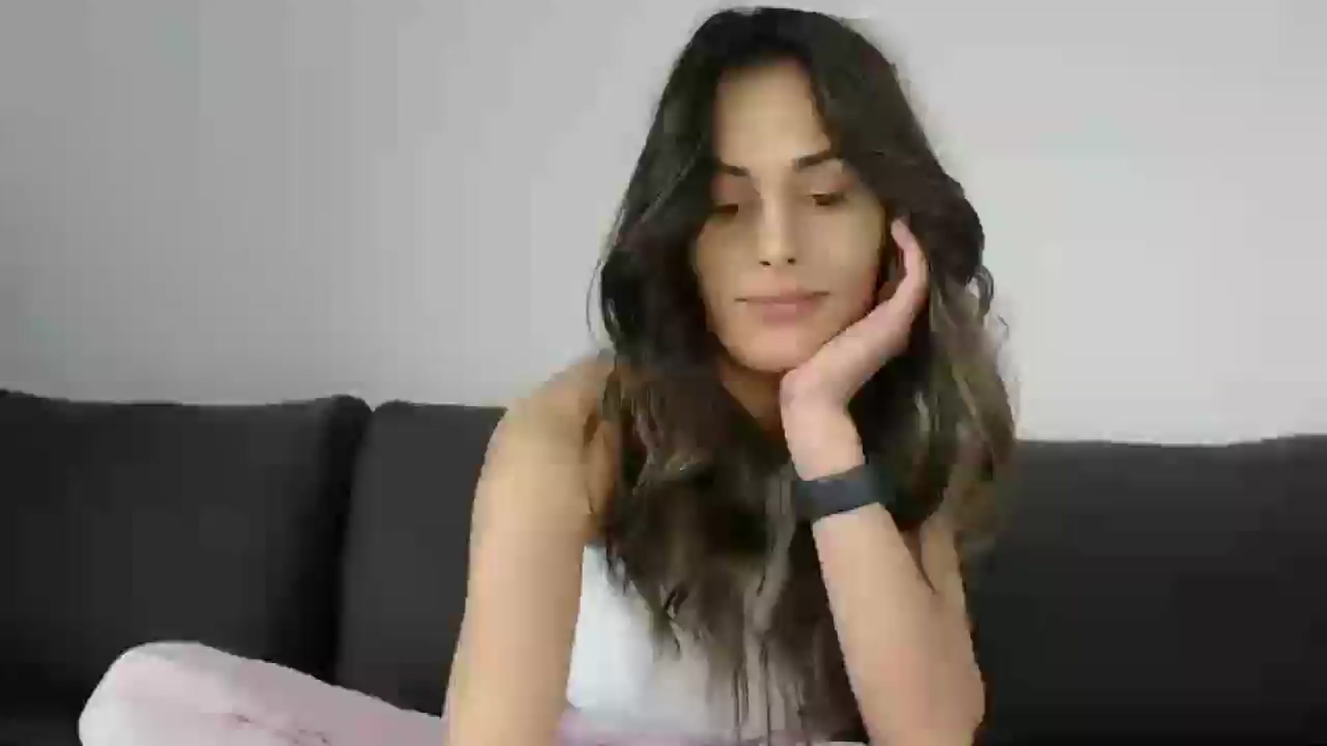 Gallery image thumbnail from Tweety_'s myfreecams stream on, 03/25/2026, 15:56 image 10 of 20