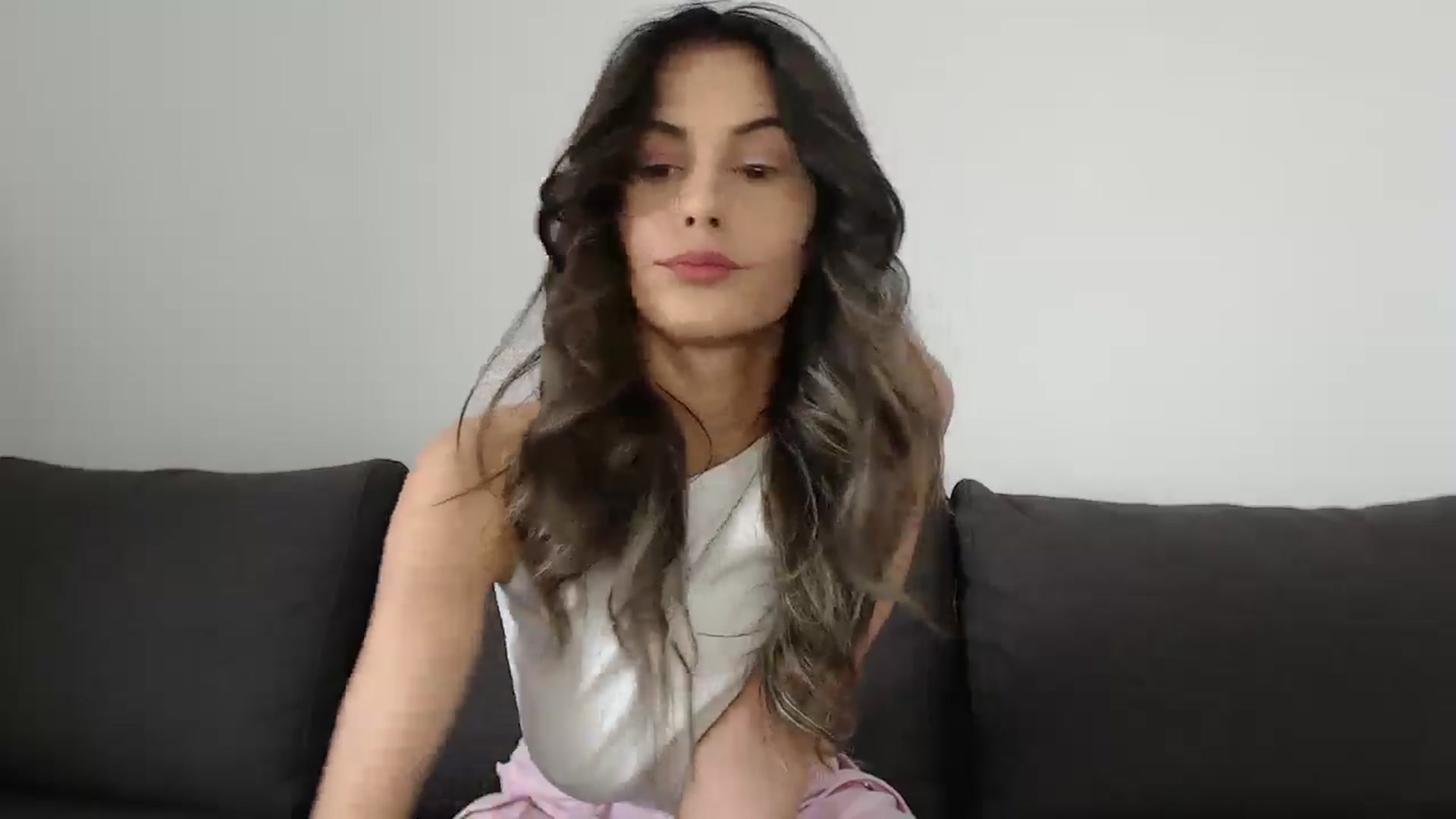 Gallery image thumbnail from Tweety_'s myfreecams stream on, 03/25/2026, 15:56 image 2 of 20