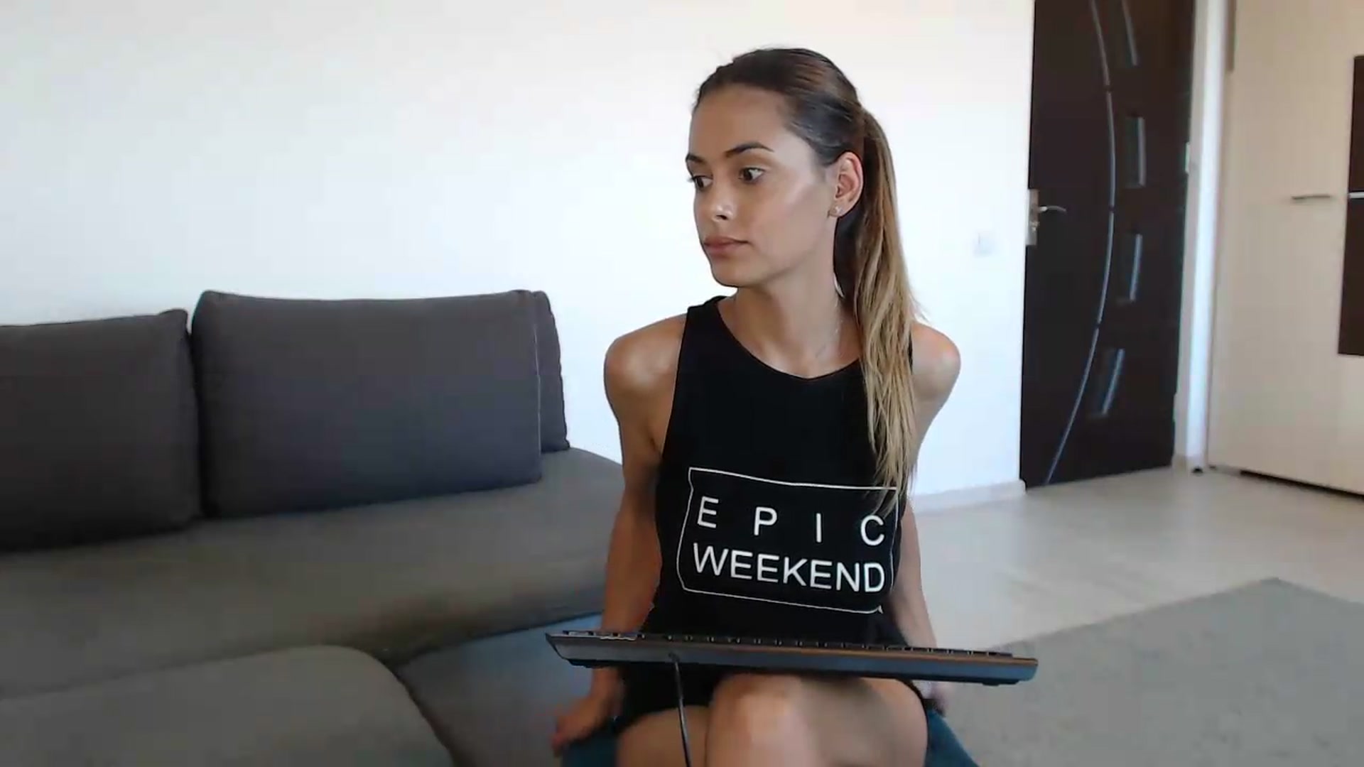 Gallery image thumbnail from Tweety_'s myfreecams stream on, 06/27/2026, 15:32 image 12 of 20