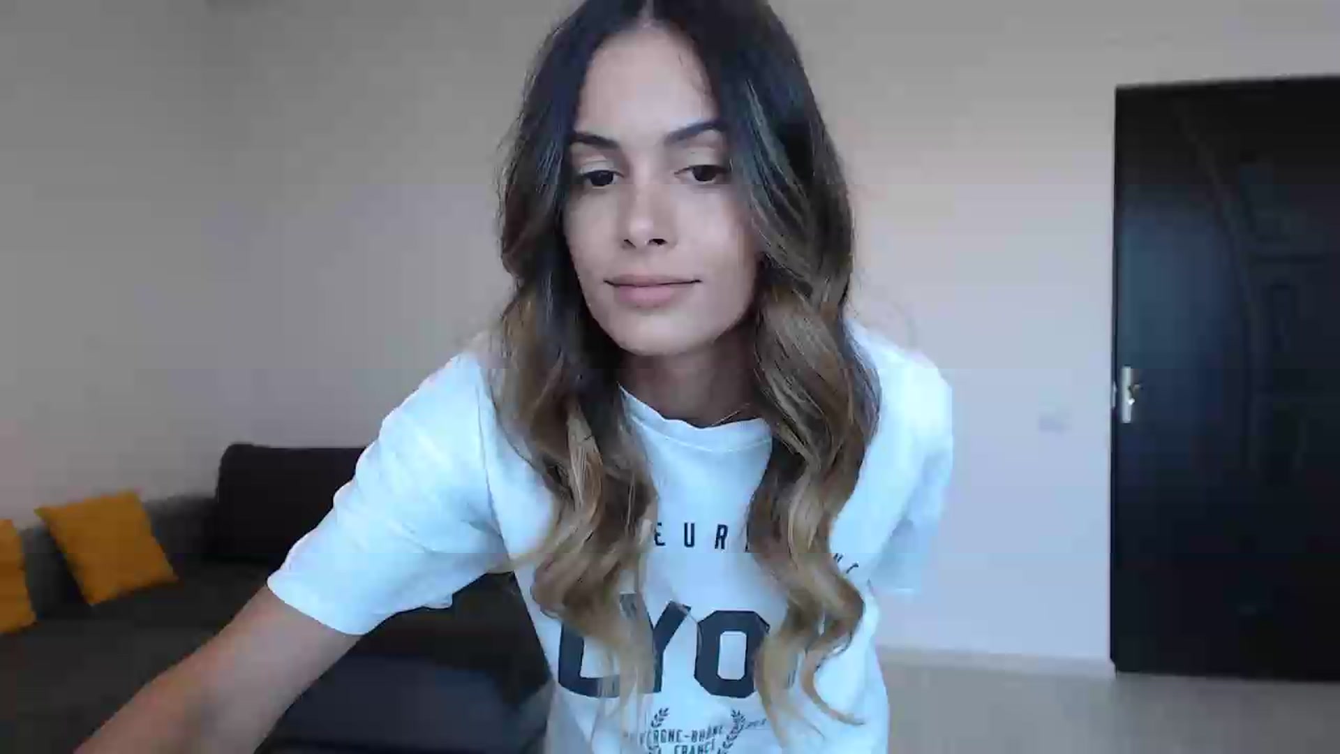 Gallery image thumbnail from Tweety_'s myfreecams stream on, 08/12/2026, 12:40 image 1 of 20