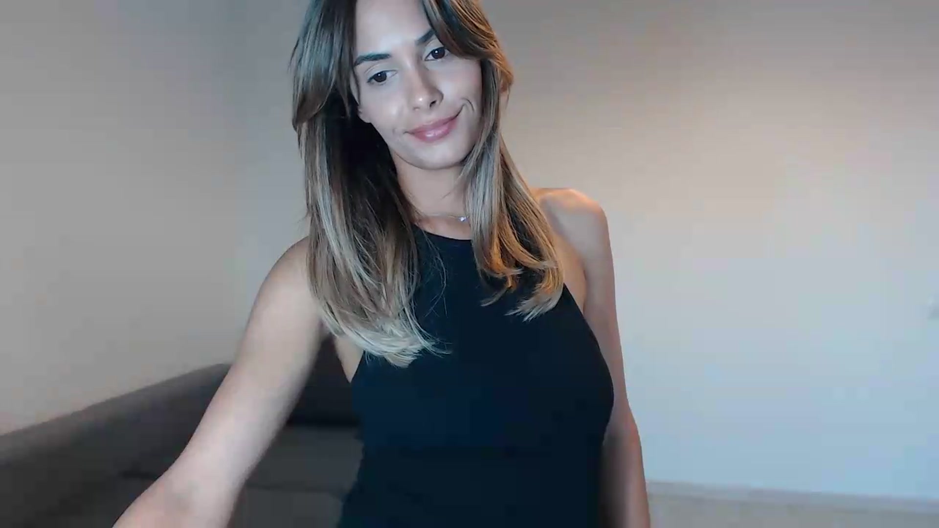 Gallery image thumbnail from Tweety_'s myfreecams stream on, 08/15/2026, 17:27 image 9 of 20