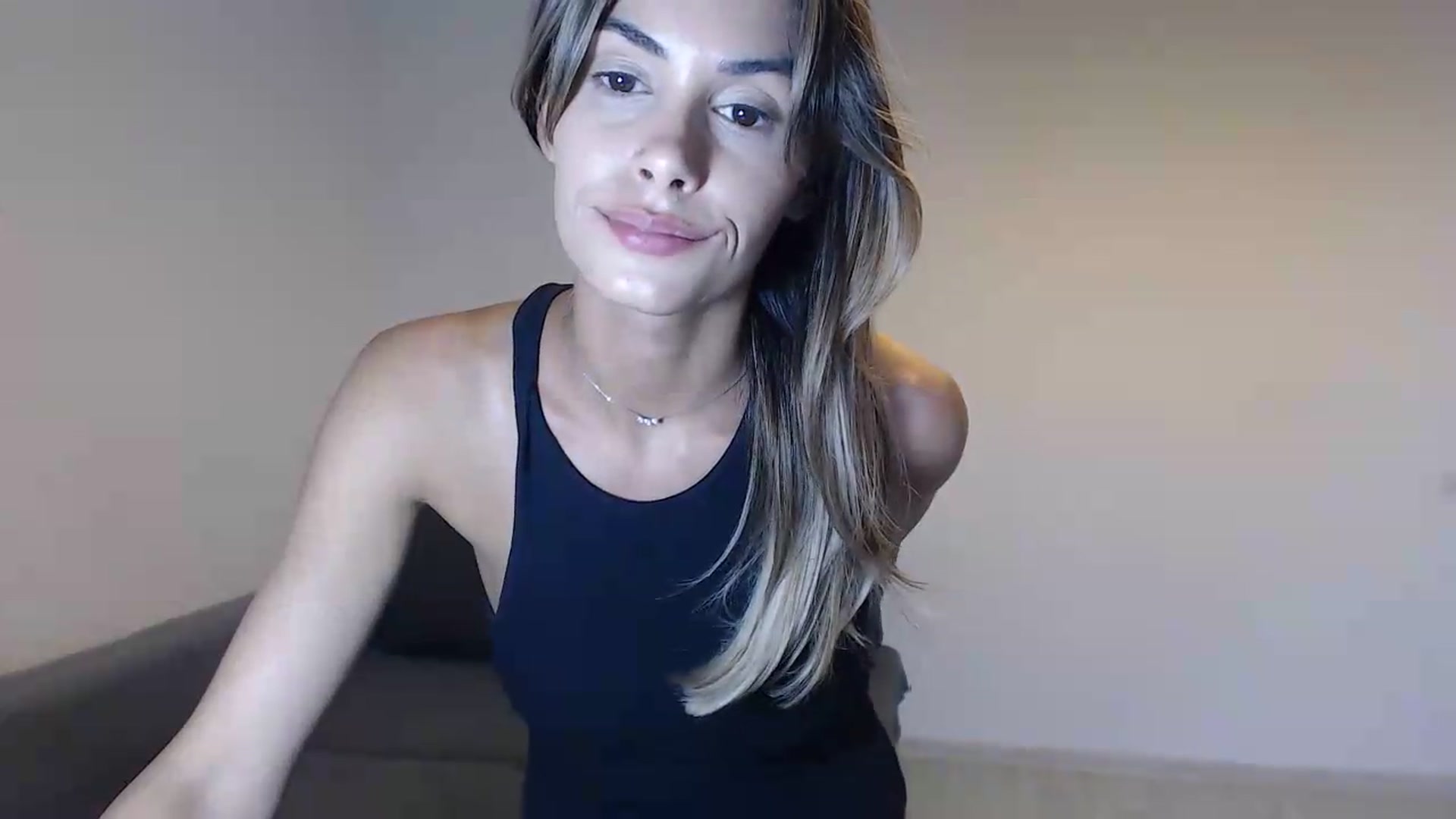 Gallery image thumbnail from Tweety_'s myfreecams stream on, 08/15/2026, 17:27 image 20 of 20