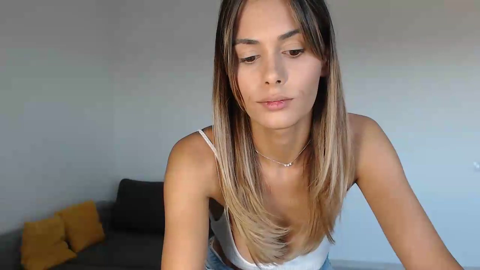 Gallery image thumbnail from Tweety_'s myfreecams stream on, 08/16/2026, 15:17 image 7 of 20