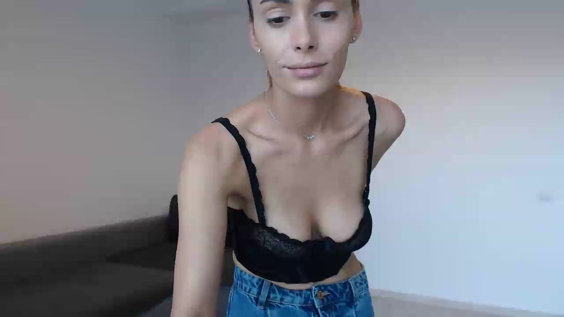 Gallery image thumbnail from Tweety_'s myfreecams stream on, 09/04/2026, 12:42 image 1 of 20