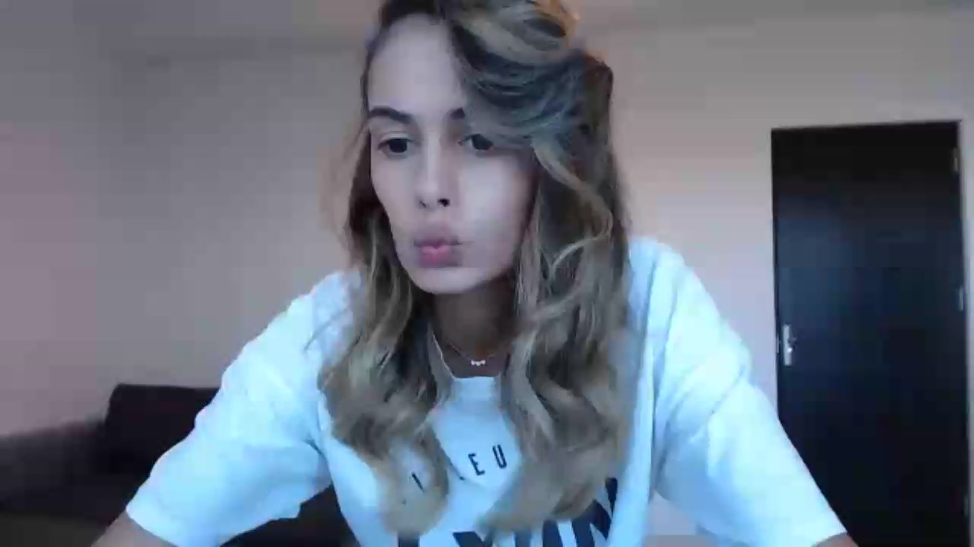 Gallery image thumbnail from Tweety_'s myfreecams stream on, 09/06/2026, 14:47 image 4 of 20