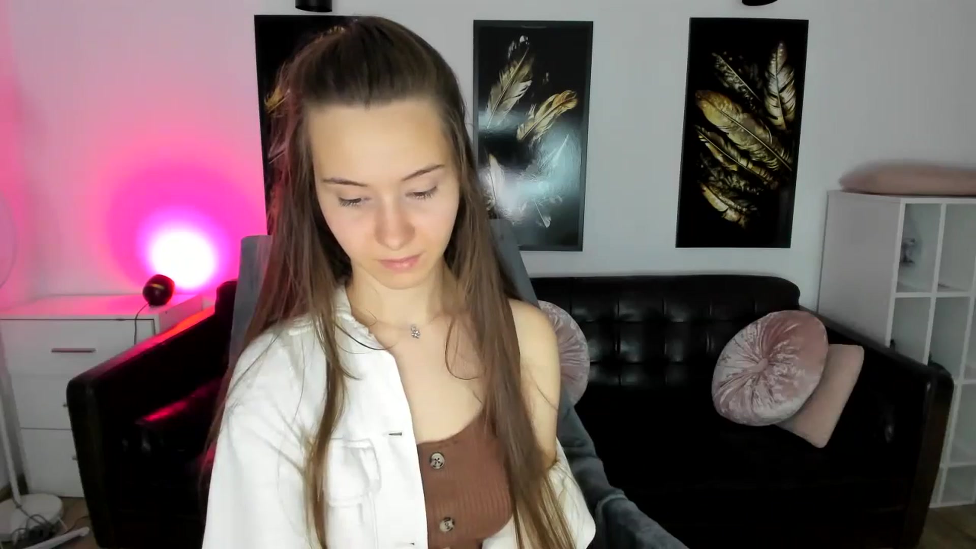 Gallery image thumbnail from TwilightSpark's myfreecams stream on, 07/26/2024, 22:01 image 16 of 20
