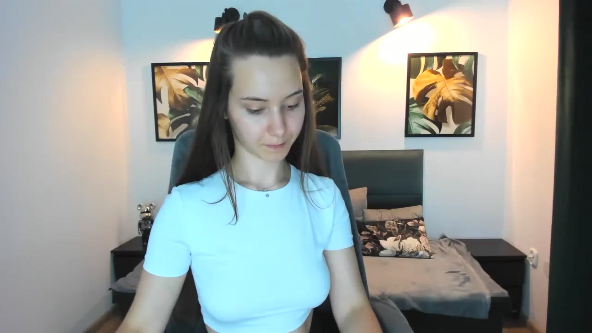 Gallery image thumbnail from TwilightSpark's myfreecams stream on, 07/27/2024, 23:16 image 15 of 20