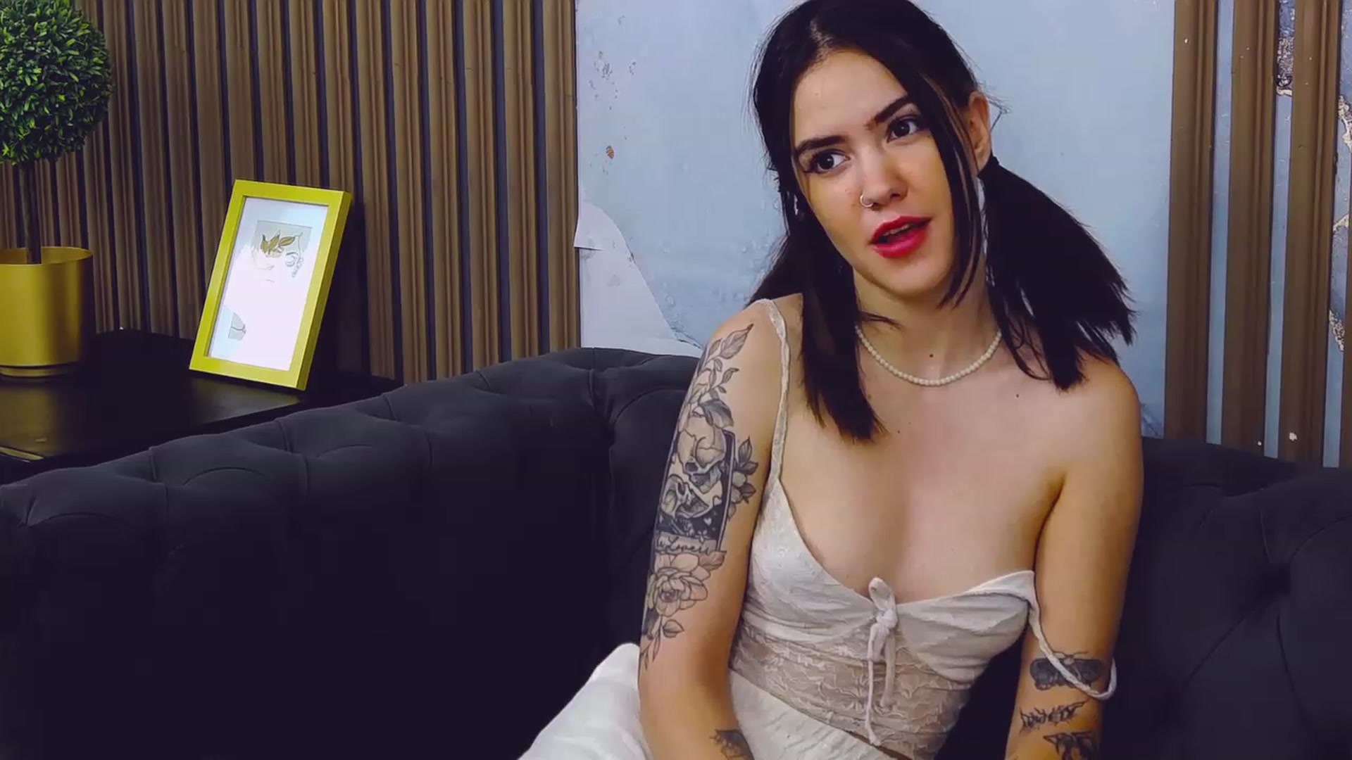 Gallery image thumbnail from TwinkWithWink's myfreecams stream on, 07/29/2023, 08:27 image 18 of 20