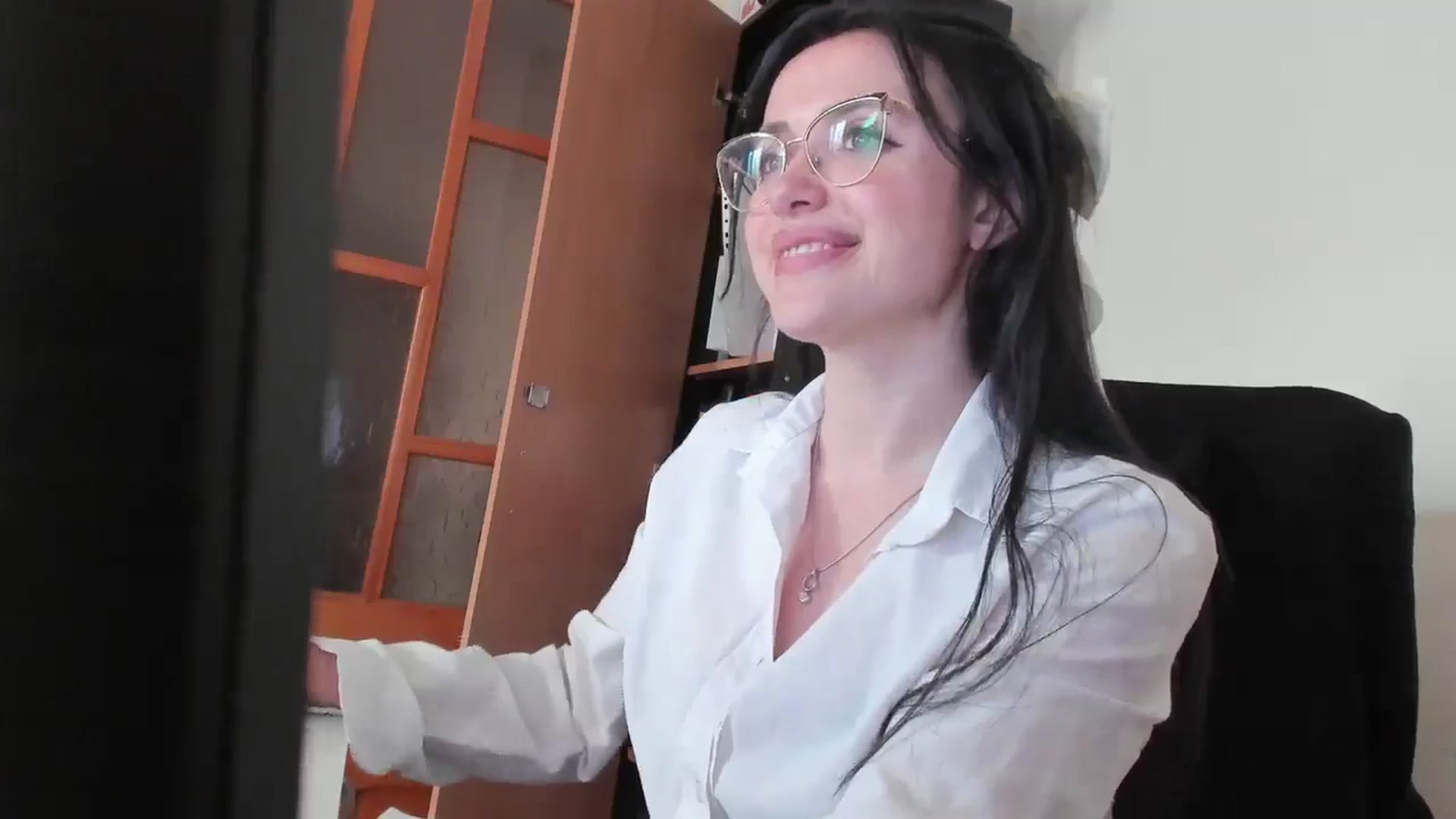 Gallery image thumbnail from Twinkle_Fire's myfreecams stream on, 05/14/2024, 18:20 image 3 of 20