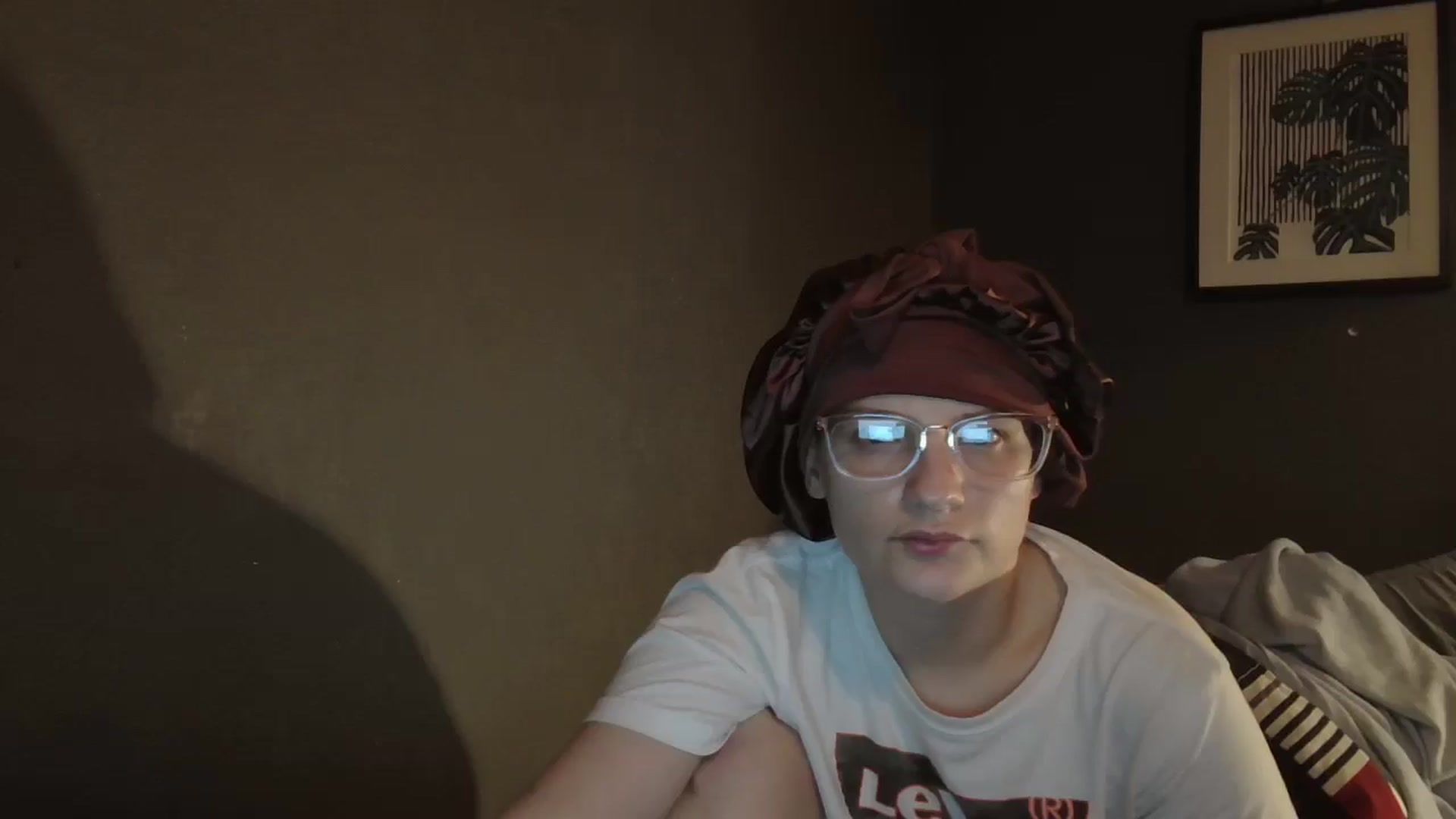 Gallery image thumbnail from Twistedkitty8's myfreecams stream on, 12/16/2024, 10:23 image 20 of 20