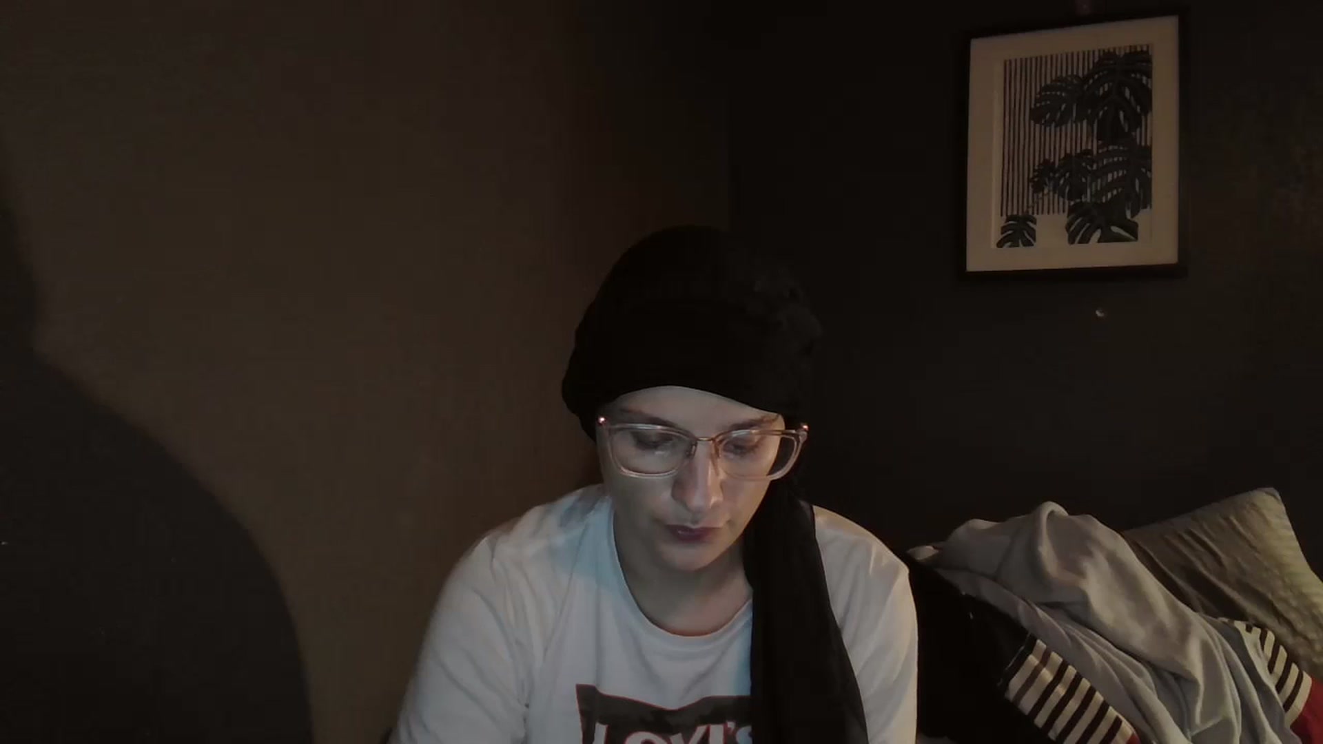 Gallery image thumbnail from Twistedkitty8's myfreecams stream on, 12/16/2024, 12:53 image 3 of 20