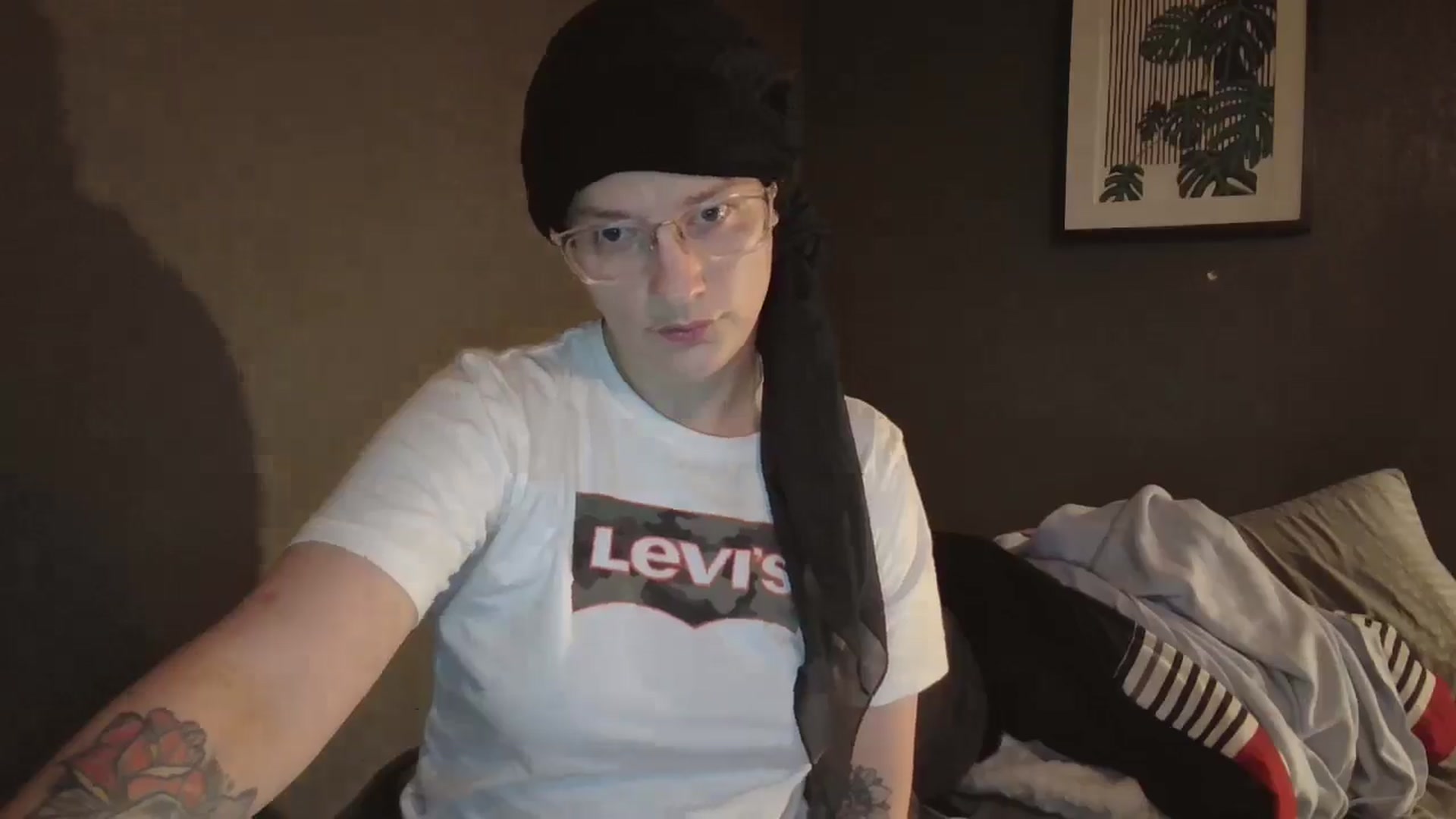 Gallery image thumbnail from Twistedkitty8's myfreecams stream on, 12/16/2024, 12:53 image 4 of 20