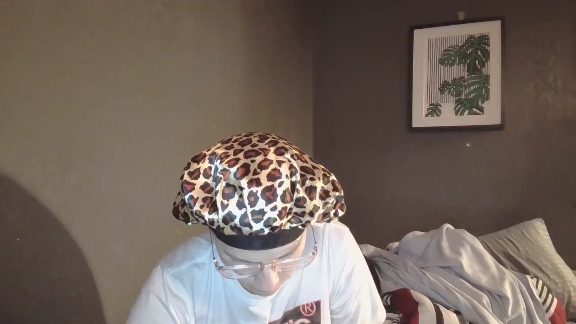 Gallery image thumbnail from Twistedkitty8's myfreecams stream on, 12/16/2024, 13:59 image 8 of 20