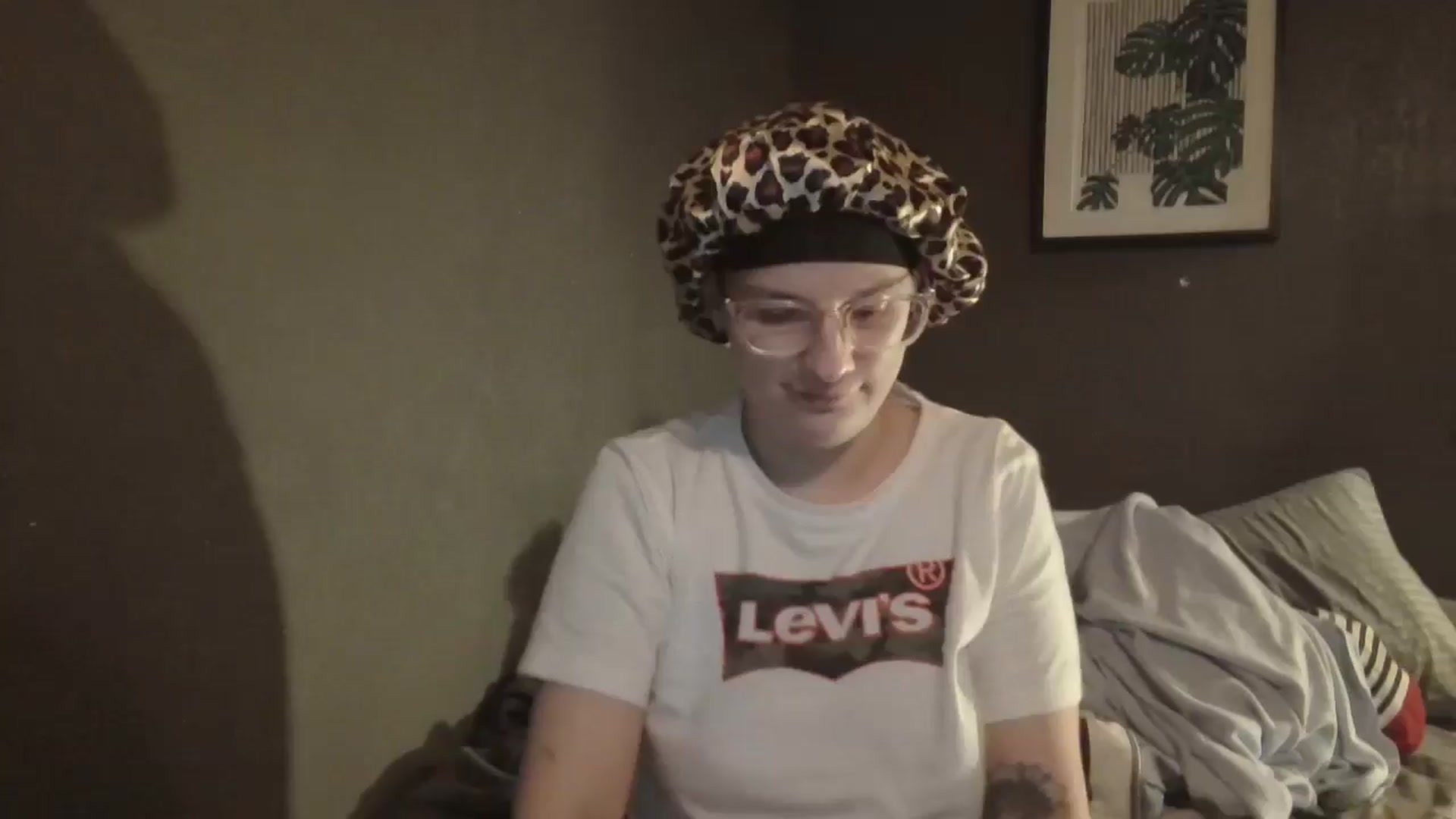 Gallery image thumbnail from Twistedkitty8's myfreecams stream on, 12/16/2024, 13:59 image 18 of 20