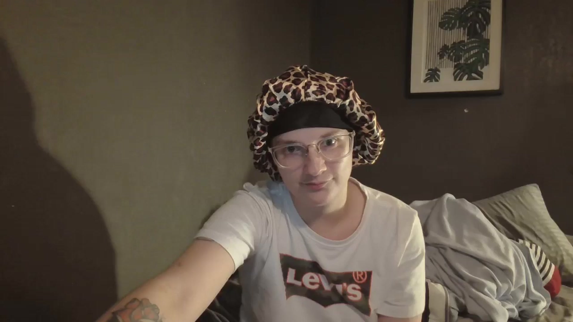 Gallery image thumbnail from Twistedkitty8's myfreecams stream on, 12/16/2024, 13:59 image 19 of 20