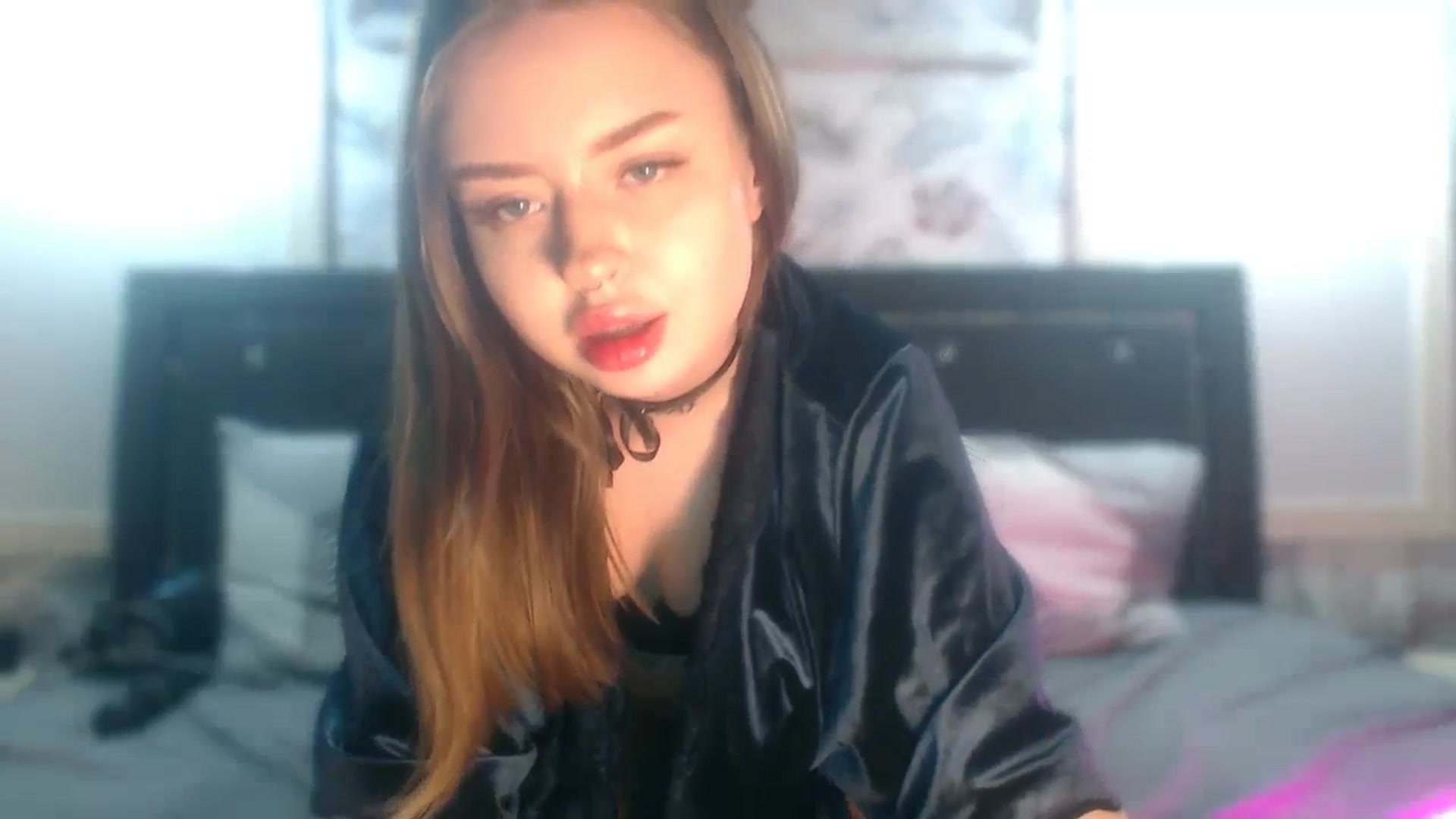 Gallery image thumbnail from Twisty_xx's myfreecams stream on, 11/16/2023, 20:53 image 20 of 20
