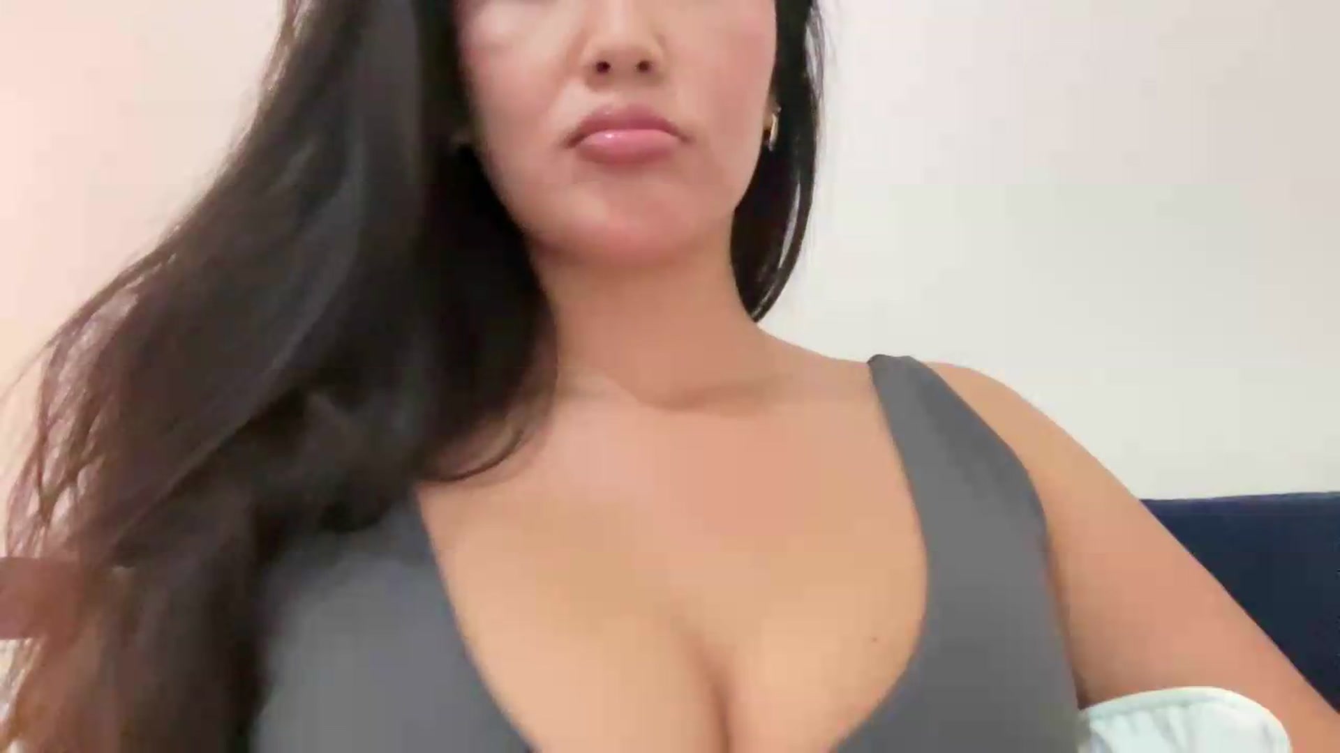 Gallery image thumbnail from Tyhdkolsd's myfreecams stream on, 07/21/2026, 20:28 image 5 of 20