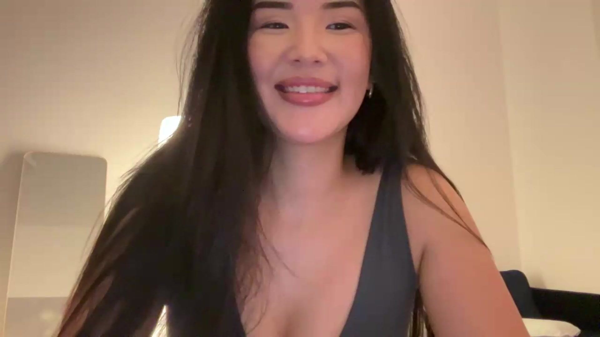 Gallery image thumbnail from Tyhdkolsd's myfreecams stream on, 07/21/2026, 20:28 image 13 of 20