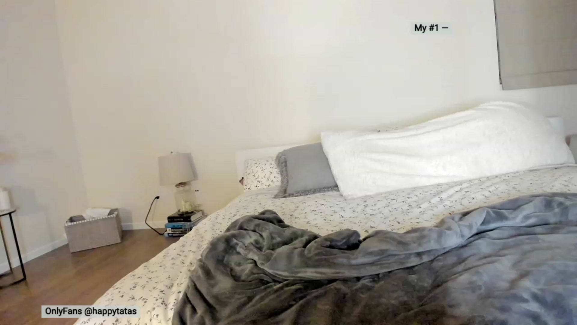 Gallery image thumbnail from TyleyCriss's myfreecams stream on, 02/01/2023, 03:53 image 1 of 20