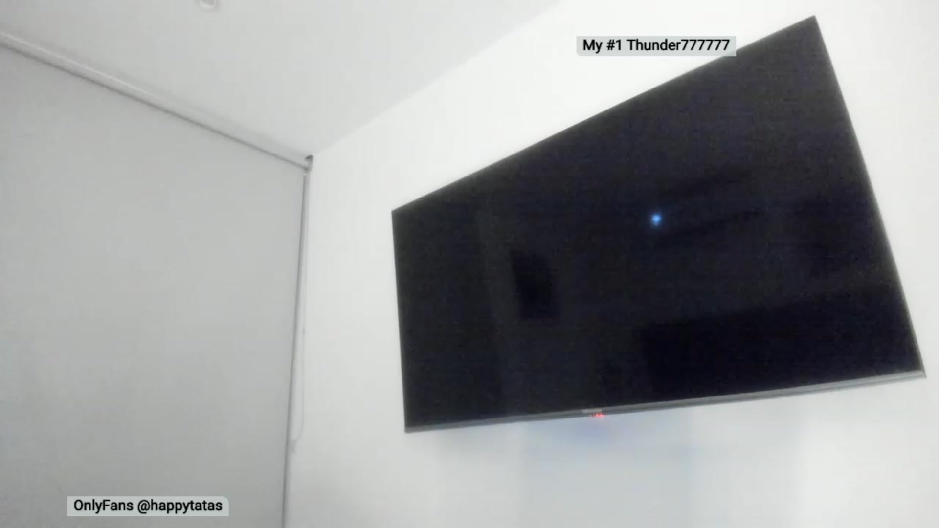 Gallery image thumbnail from TyleyCriss's myfreecams stream on, 08/22/2023, 01:59 image 16 of 20
