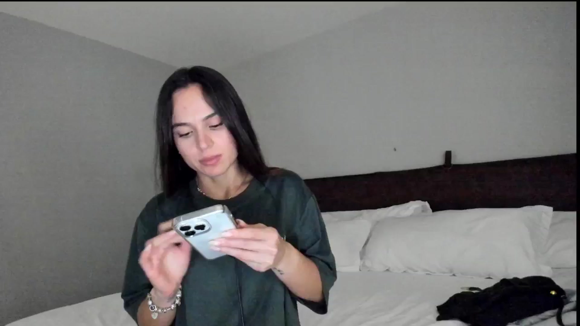 Gallery image thumbnail from TyleyCriss's myfreecams stream on, 01/03/2025, 24:54 image 7 of 20