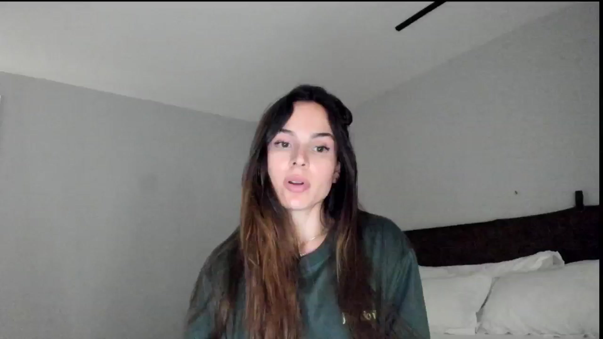 Gallery image thumbnail from TyleyCriss's myfreecams stream on, 01/03/2025, 24:54 image 16 of 20
