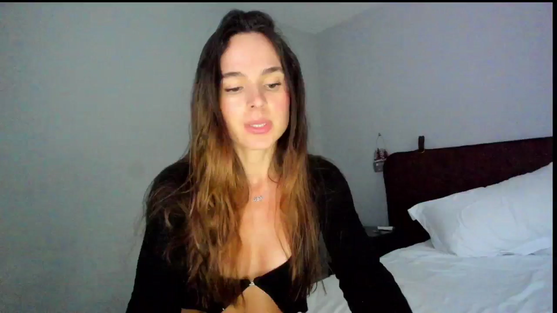 Gallery image thumbnail from TyleyCriss's myfreecams stream on, 01/05/2025, 22:18 image 14 of 20