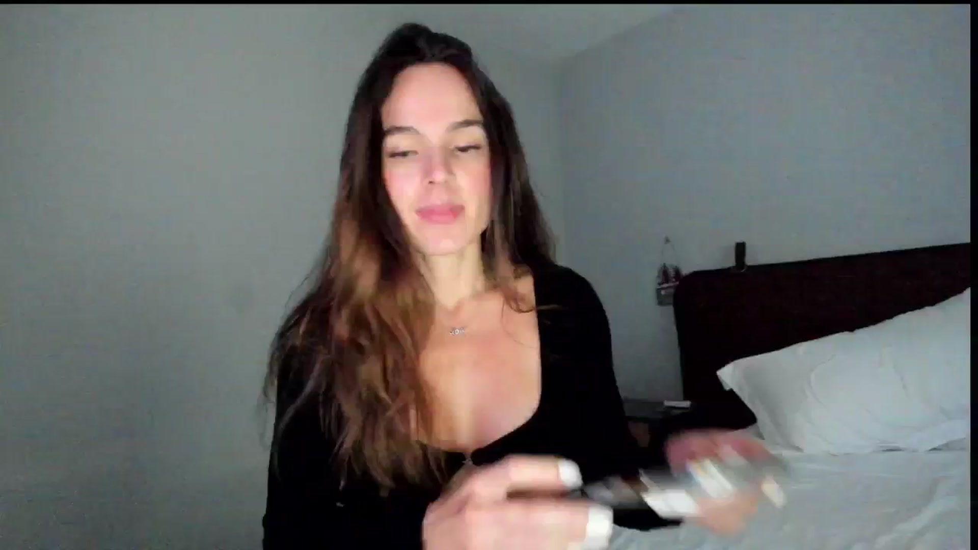Gallery image thumbnail from TyleyCriss's myfreecams stream on, 01/05/2025, 22:18 image 12 of 20