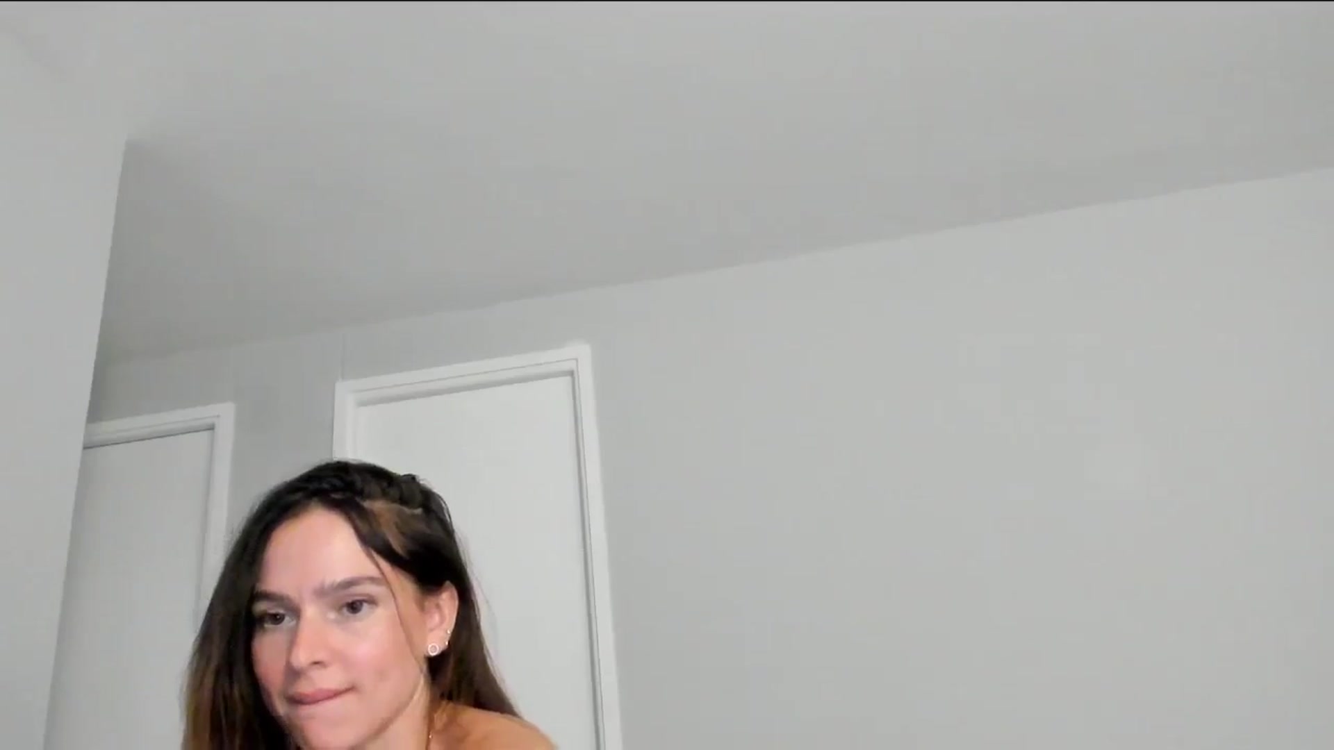 Gallery image thumbnail from TyleyCriss's myfreecams stream on, 01/16/2025, 24:44 image 18 of 20