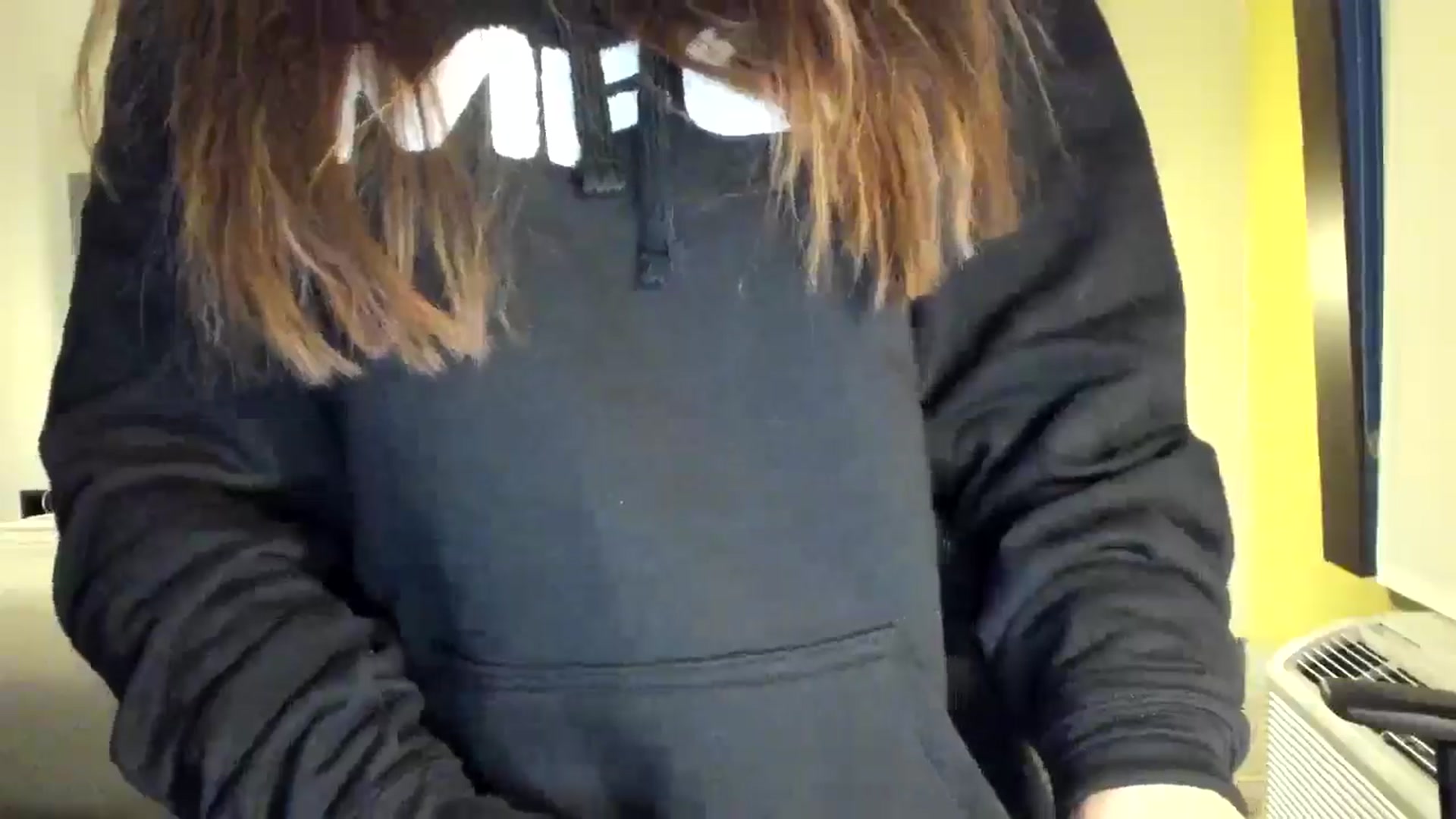 Gallery image thumbnail from TyleyCriss's myfreecams stream on, 02/05/2025, 02:19 image 19 of 20