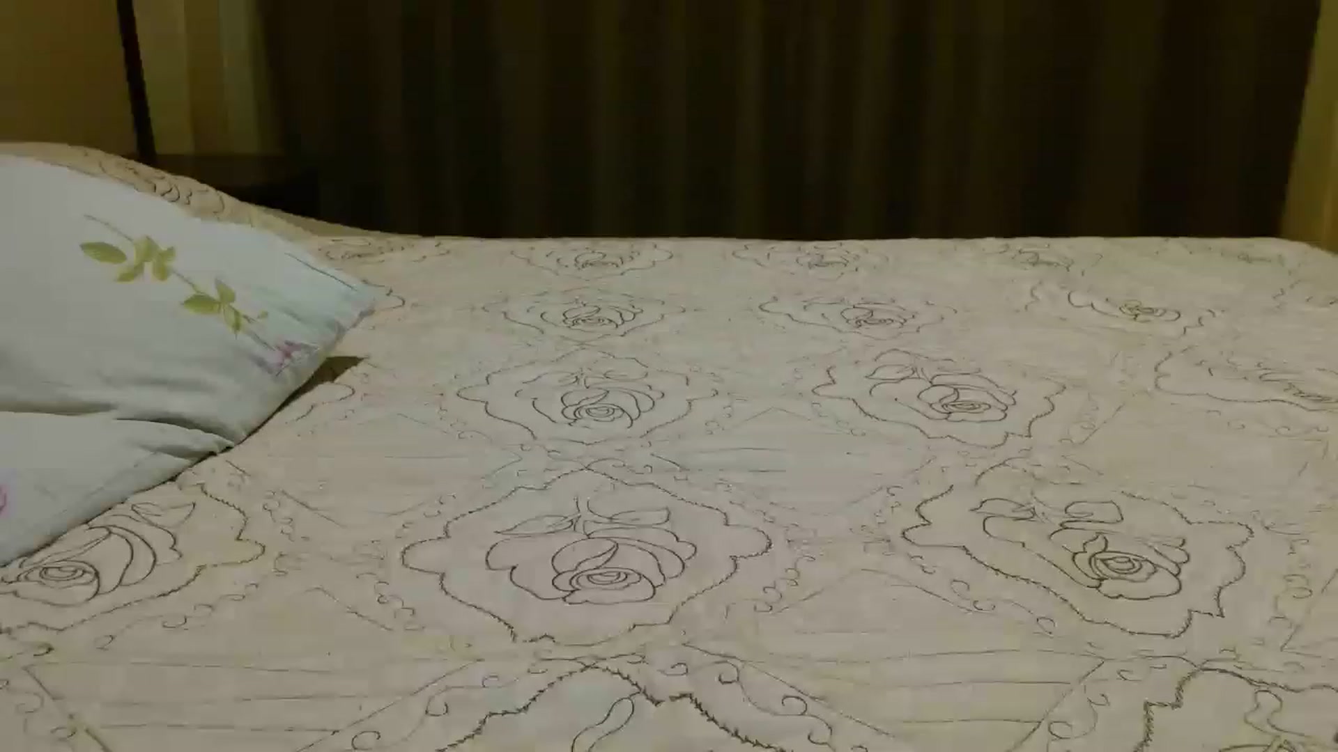 Gallery image thumbnail from UGLYGIRL_'s myfreecams stream on, 01/31/2023, 22:34 image 4 of 20