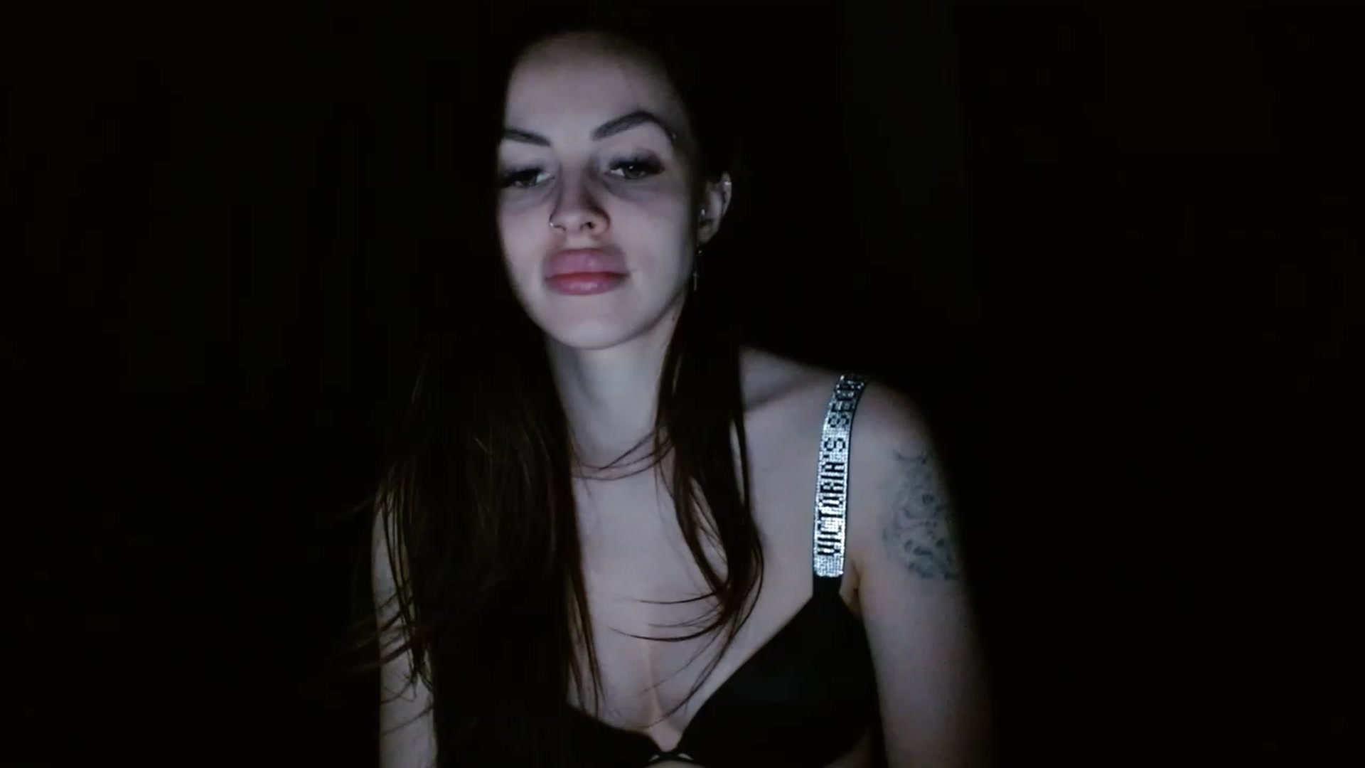 Gallery image thumbnail from UGLYGIRL_'s myfreecams stream on, 02/01/2023, 02:30 image 17 of 20