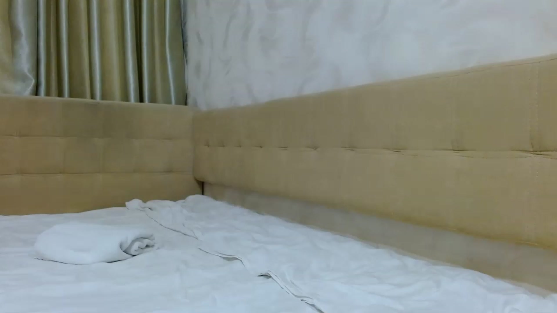 Gallery image thumbnail from UGLYGIRL_'s myfreecams stream on, 02/13/2023, 23:36 image 19 of 20
