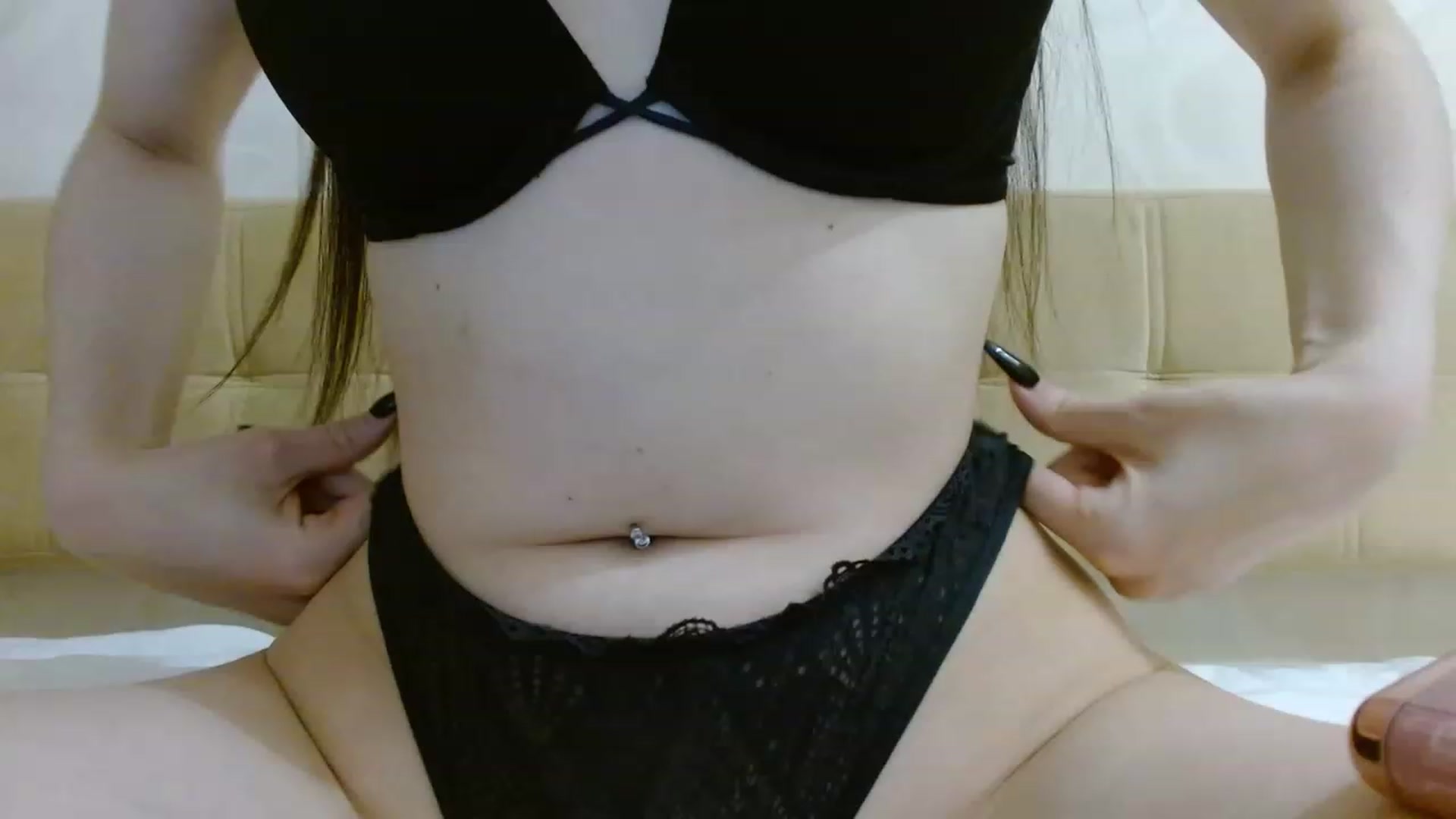 Gallery image thumbnail from UGLYGIRL_'s myfreecams stream on, 02/14/2023, 06:12 image 1 of 20