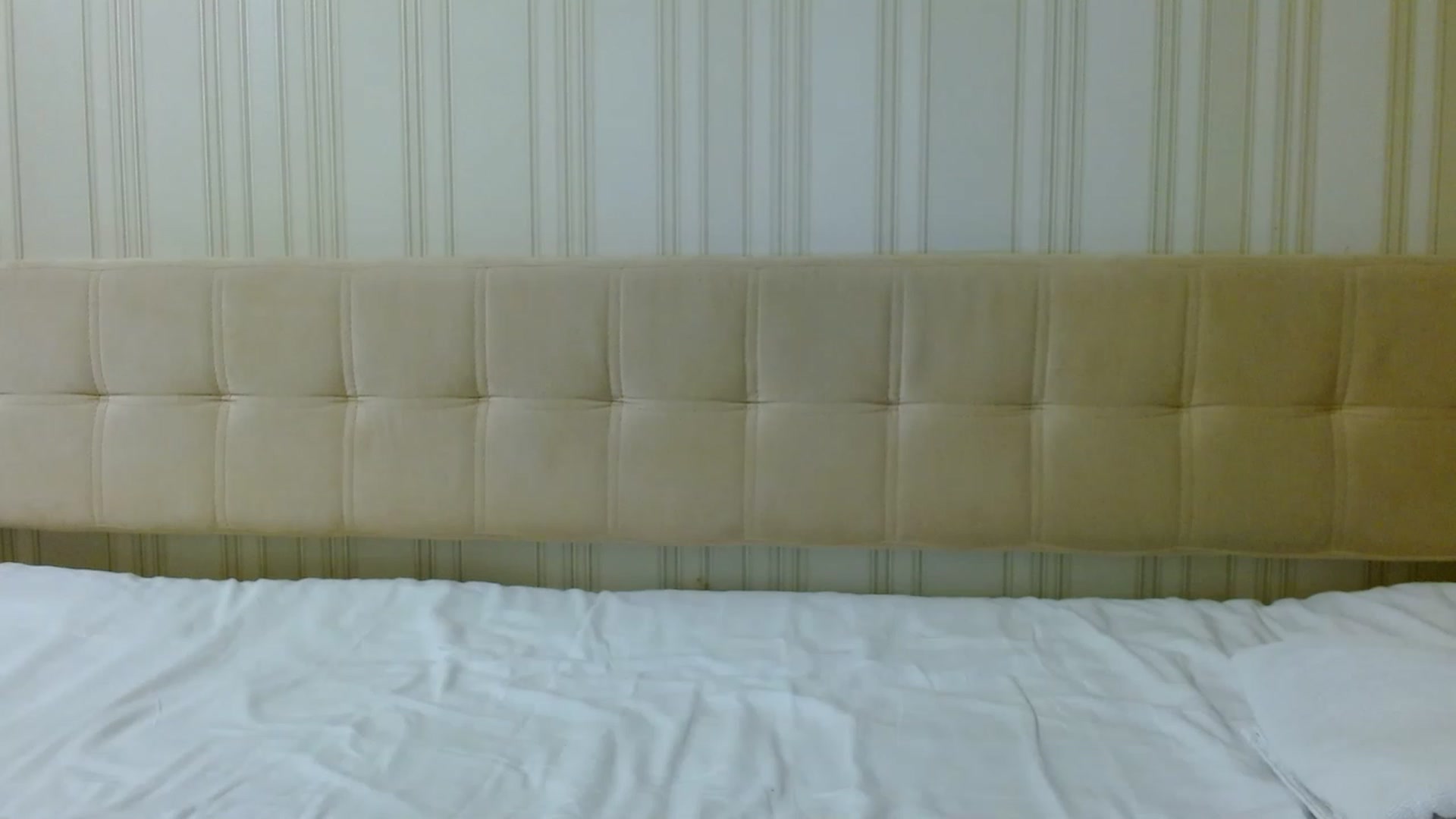 Gallery image thumbnail from UGLYGIRL_'s myfreecams stream on, 02/28/2023, 24:21 image 7 of 20