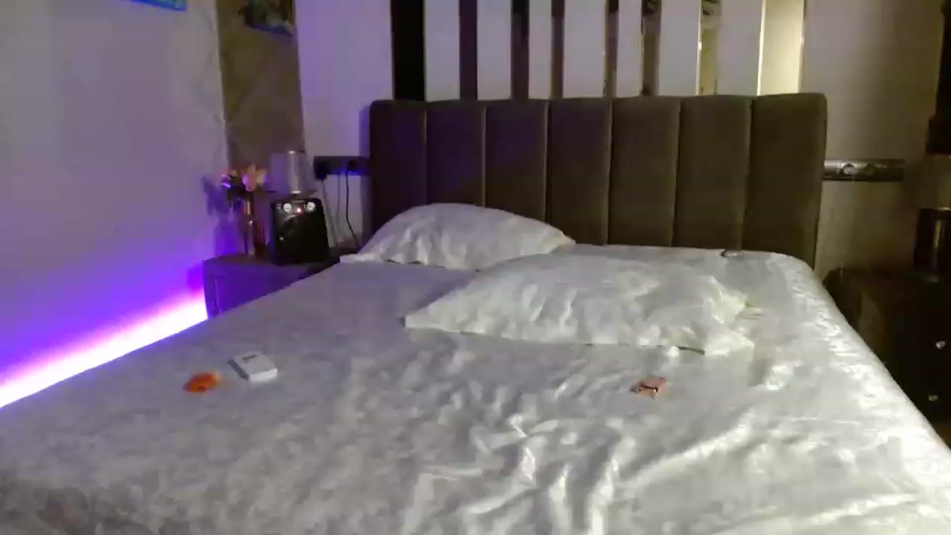 Gallery image thumbnail from UGLYGIRL_'s myfreecams stream on, 03/02/2023, 02:43 image 14 of 20