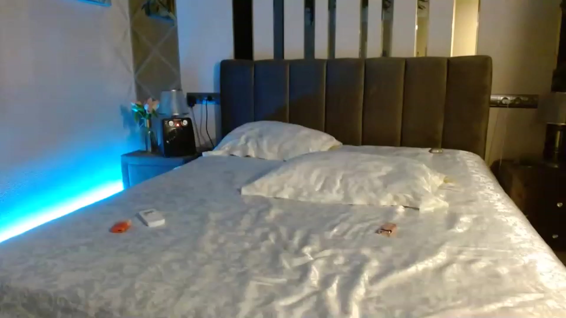 Gallery image thumbnail from UGLYGIRL_'s myfreecams stream on, 03/02/2023, 02:43 image 17 of 20