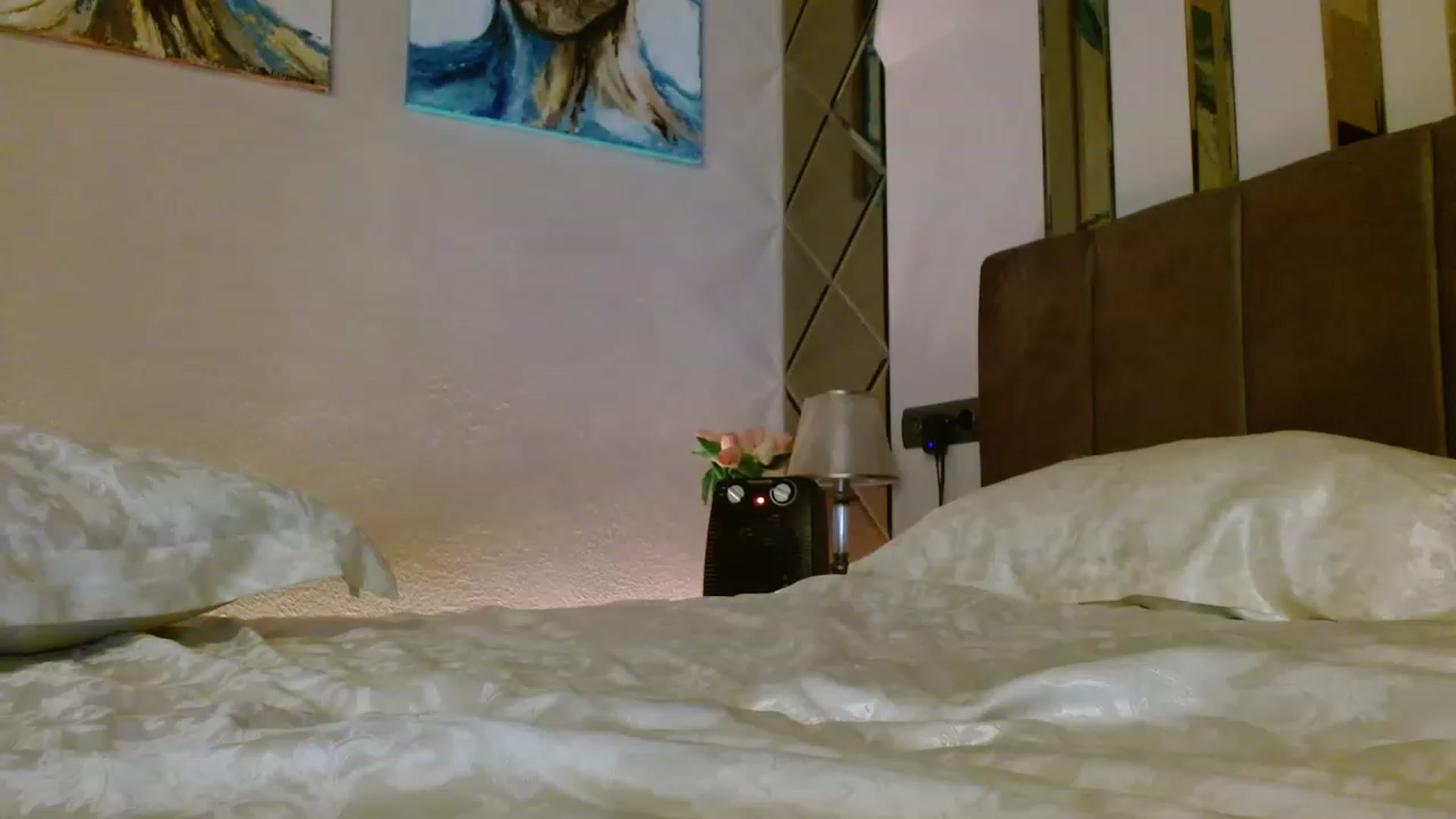 Gallery image thumbnail from UGLYGIRL_'s myfreecams stream on, 03/07/2023, 03:03 image 12 of 20