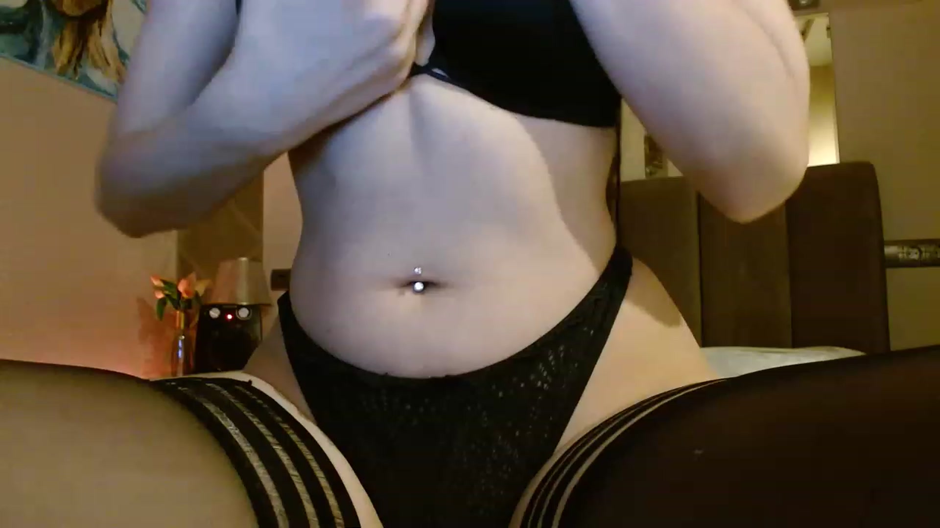 Gallery image thumbnail from UGLYGIRL_'s myfreecams stream on, 03/09/2023, 20:29 image 8 of 20